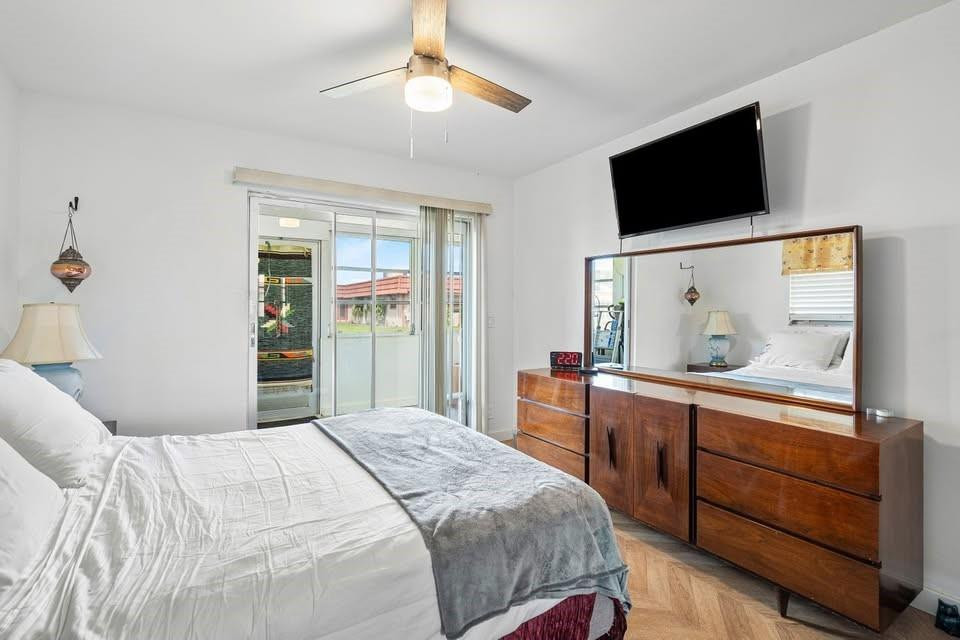 156 Seville Property Photo 7