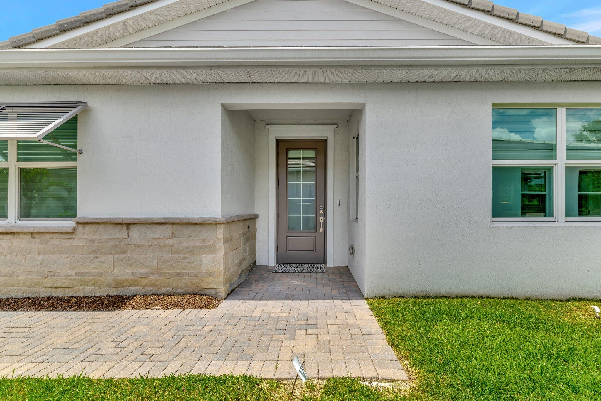 11527 Sw Viridian Boulevard Property Photo 3