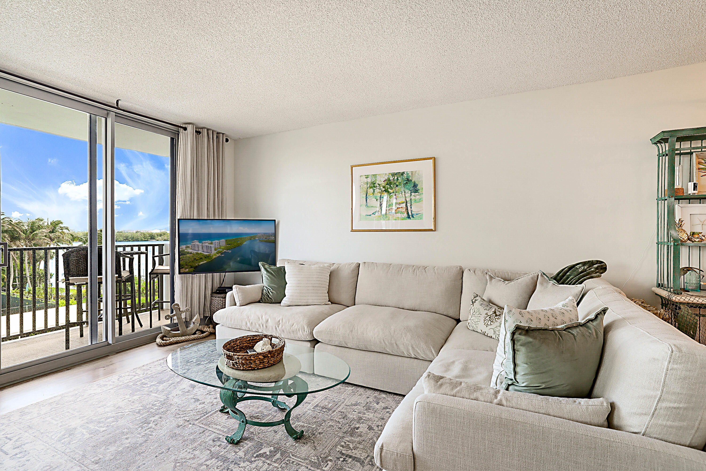 2121 N Ocean Boulevard 407w Property Photo 6