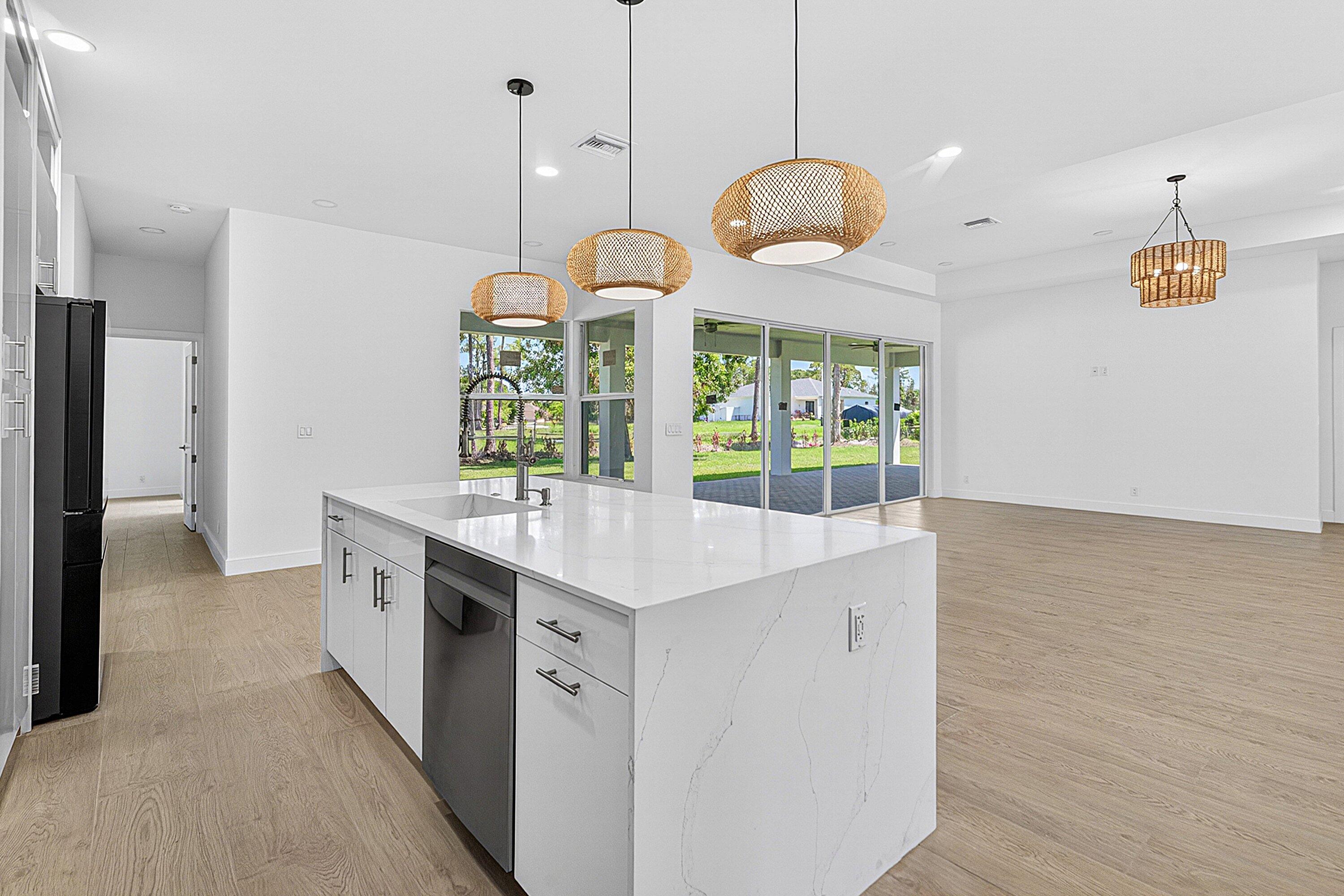 15090 Temple Boulevard Property Photo 15