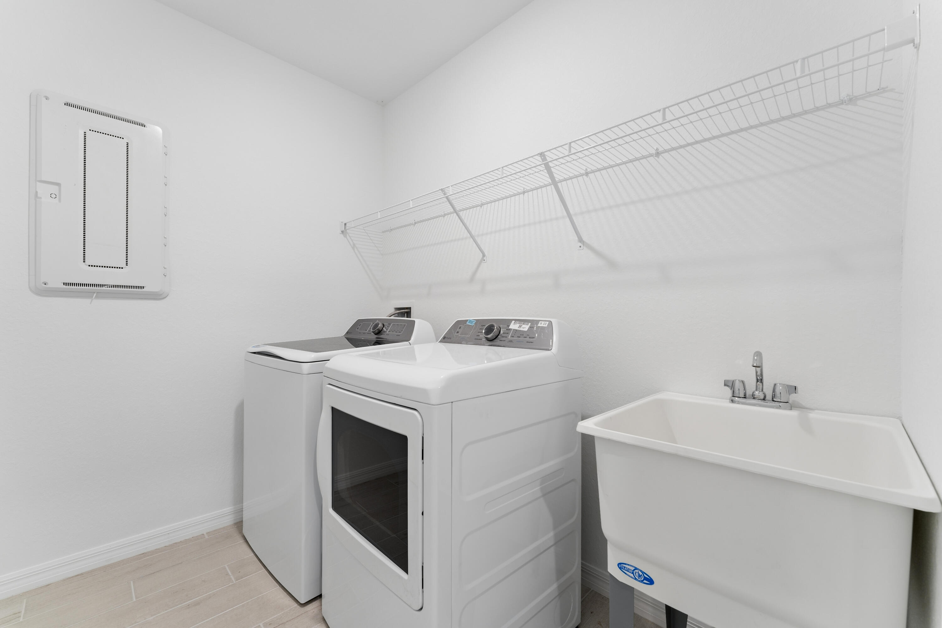 841 Nw Archer Avenue Property Photo 9