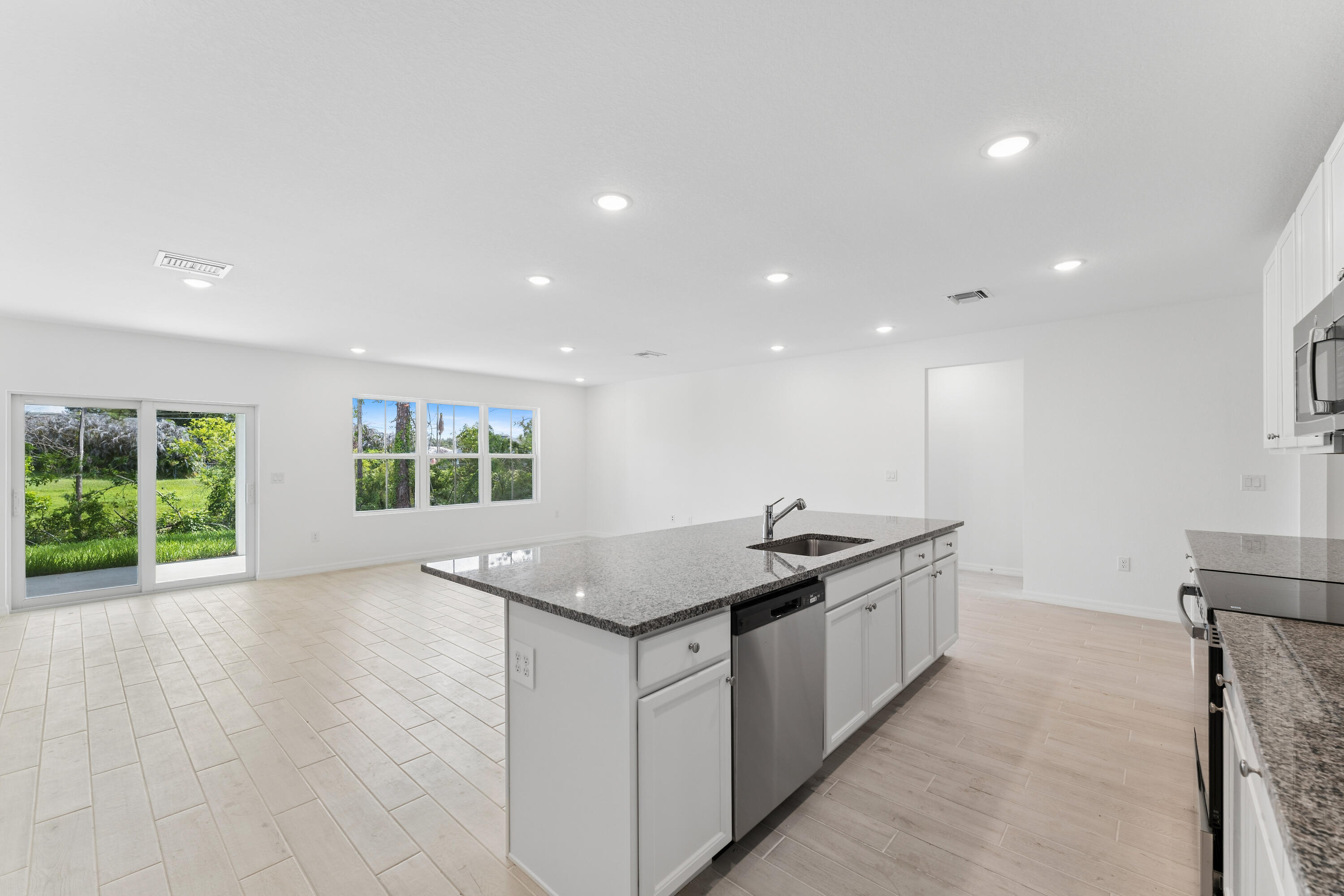 841 Nw Archer Avenue Property Photo 13