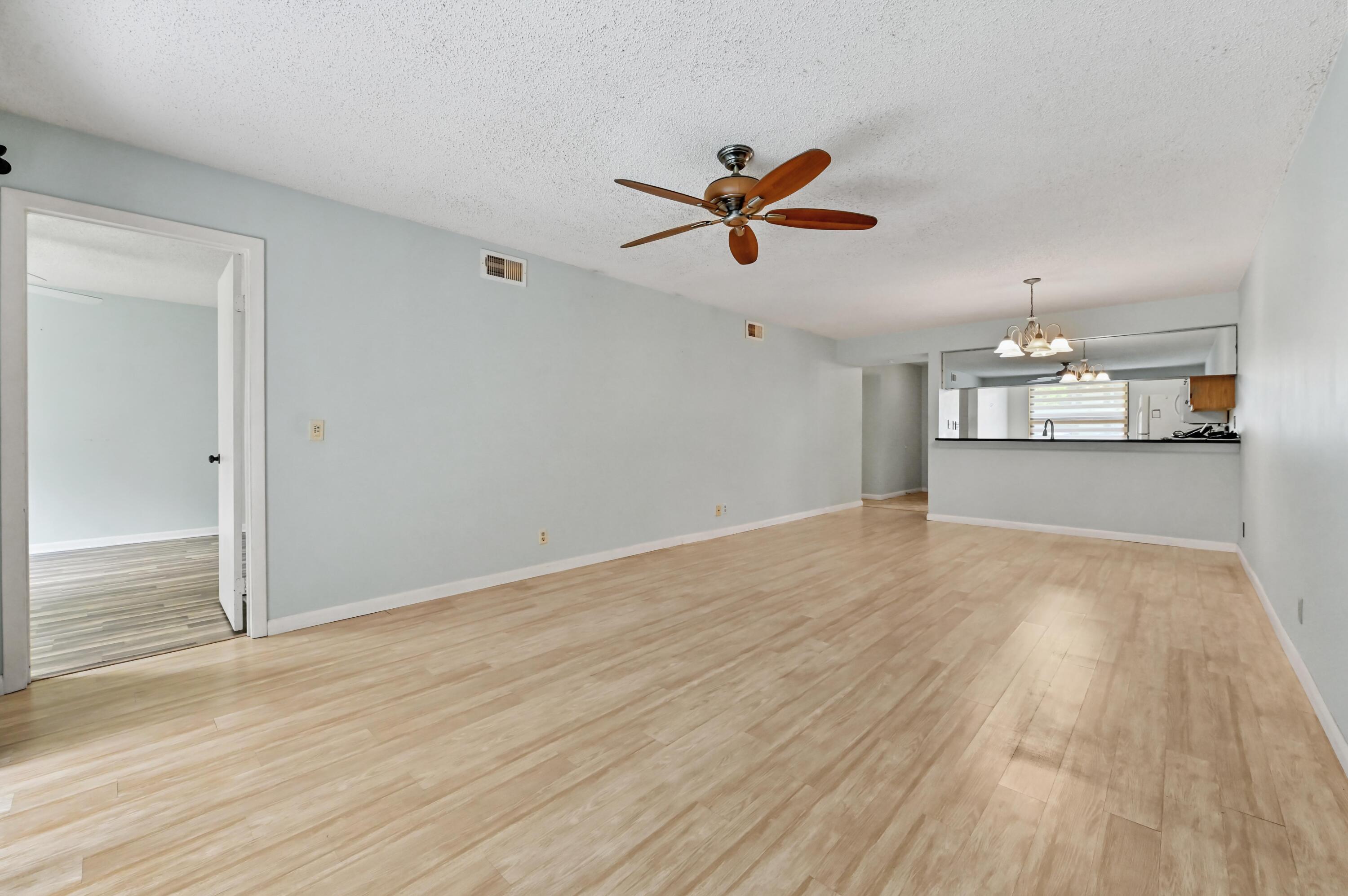 1701 Sabal Ridge Circle B Property Photo 2
