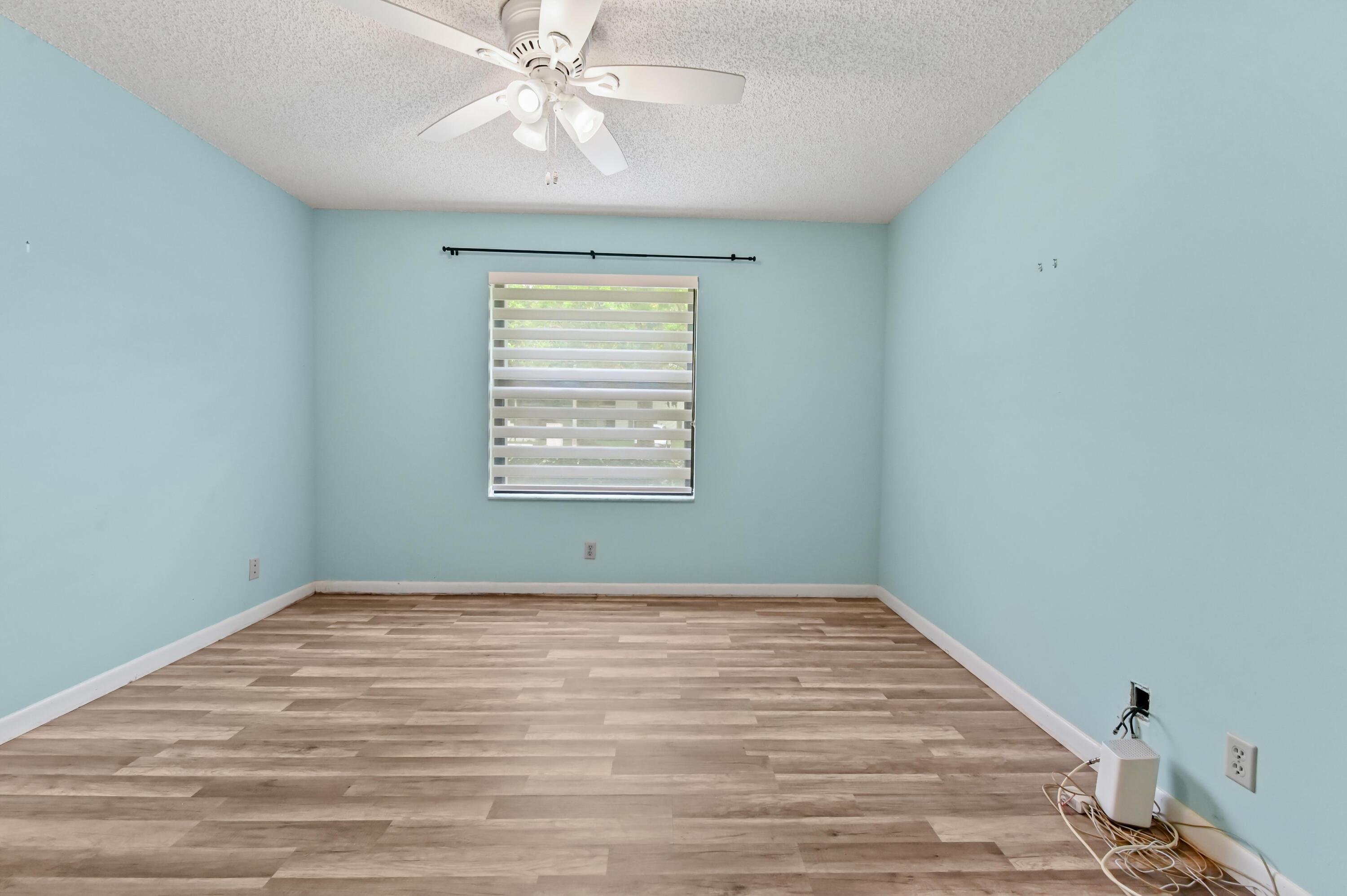 1701 Sabal Ridge Circle B Property Photo 13