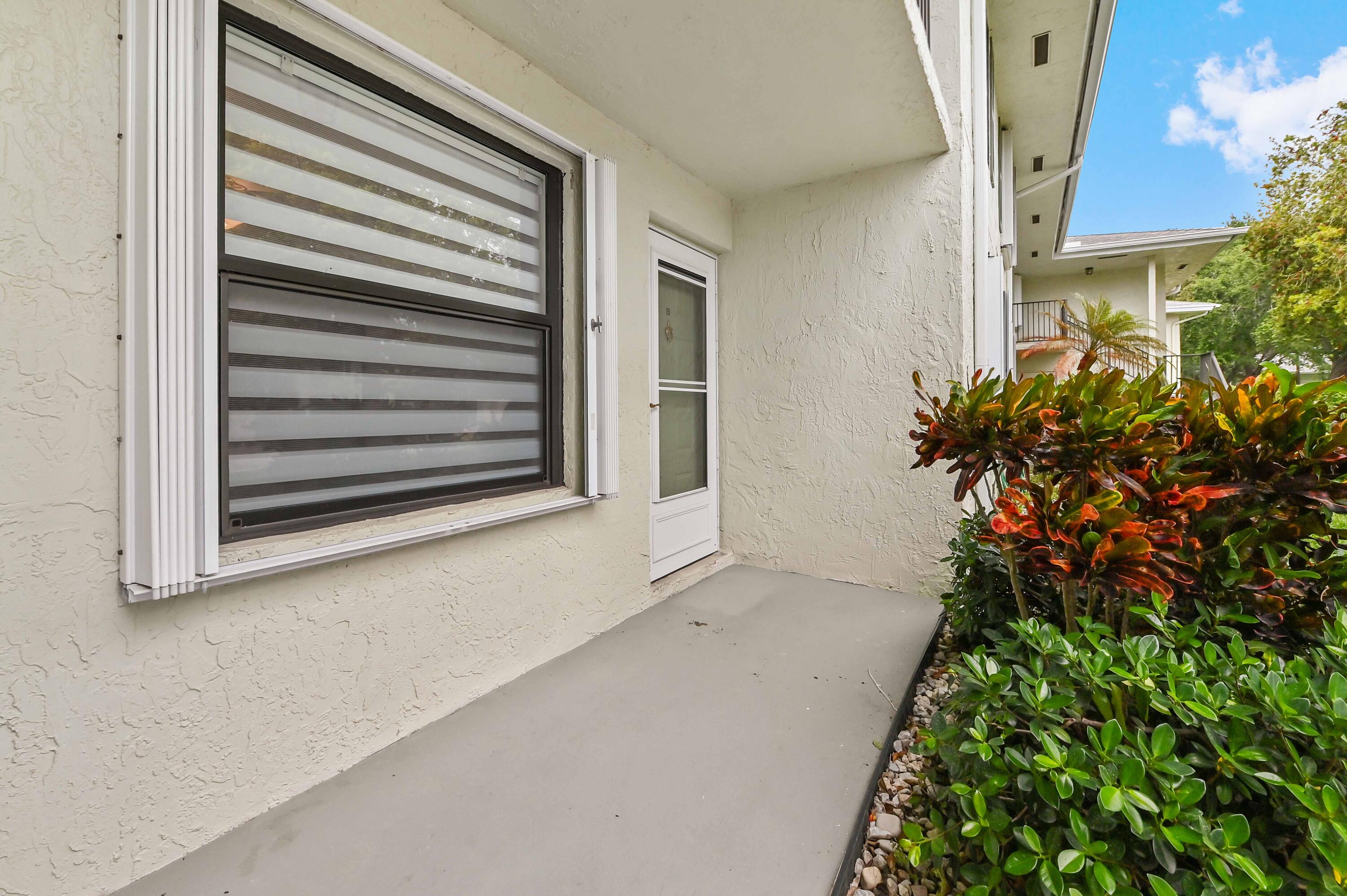 1701 Sabal Ridge Circle B Property Photo 21