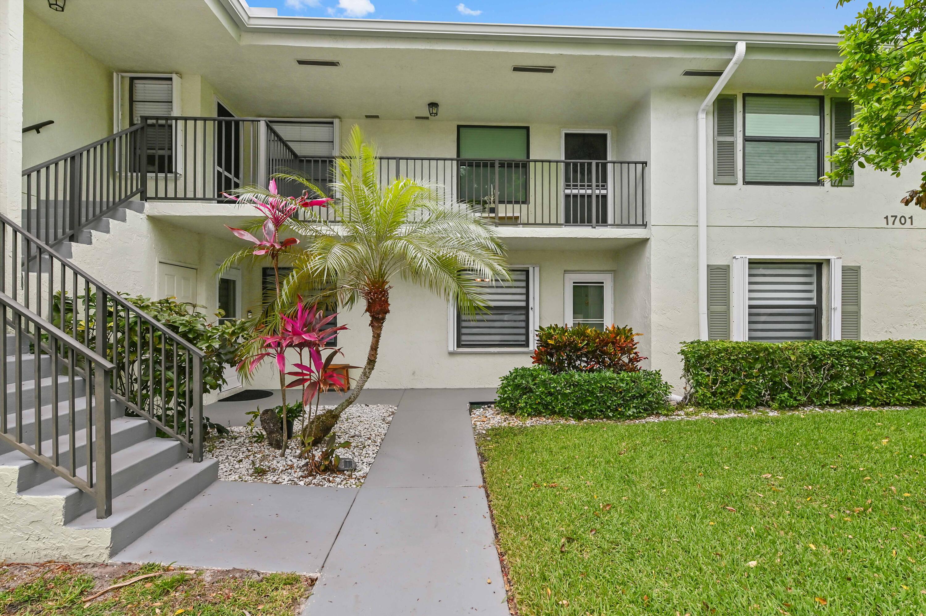 1701 Sabal Ridge Circle B Property Photo 24