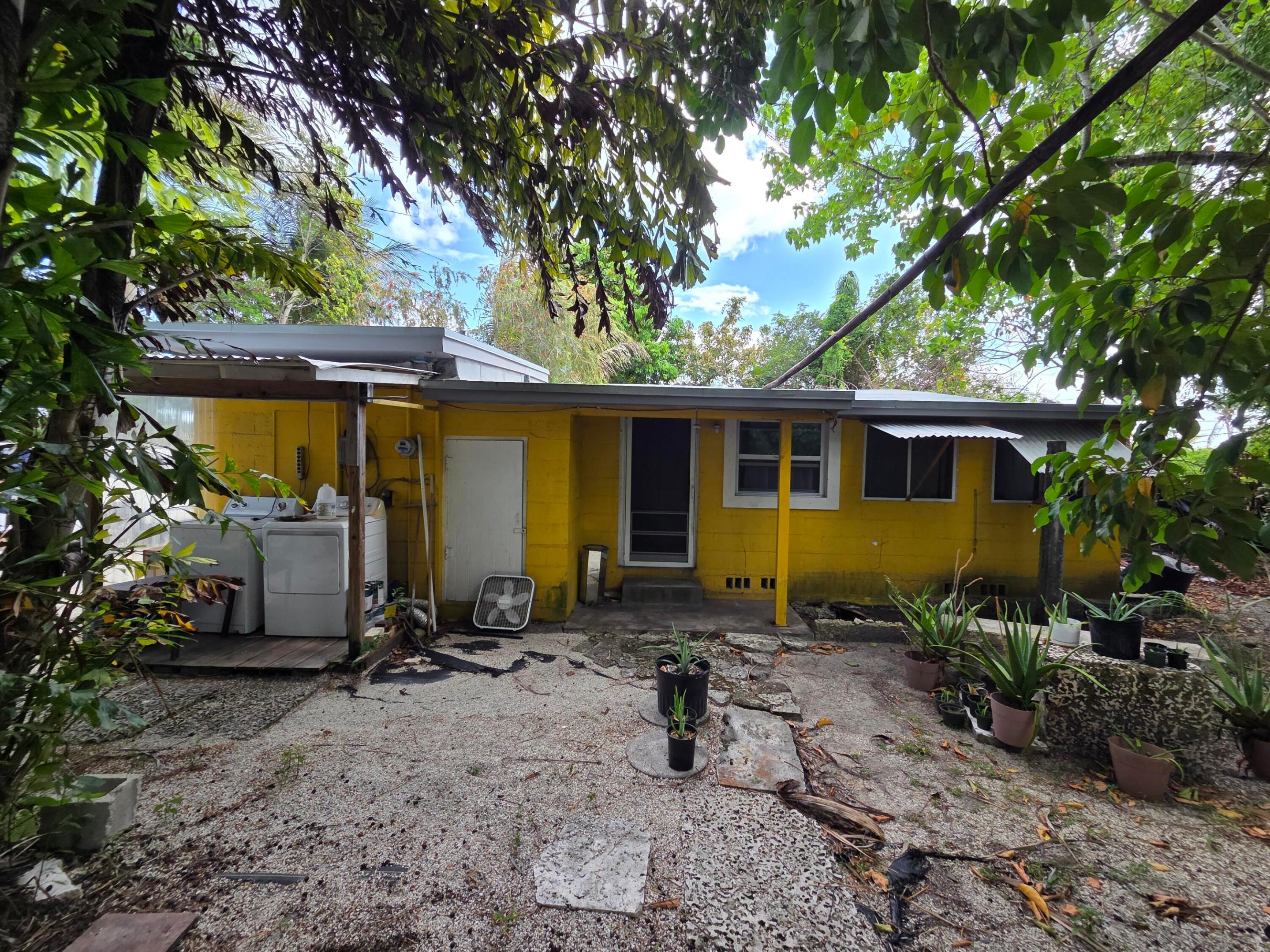 238 Sw 1st Street Property Photo 5