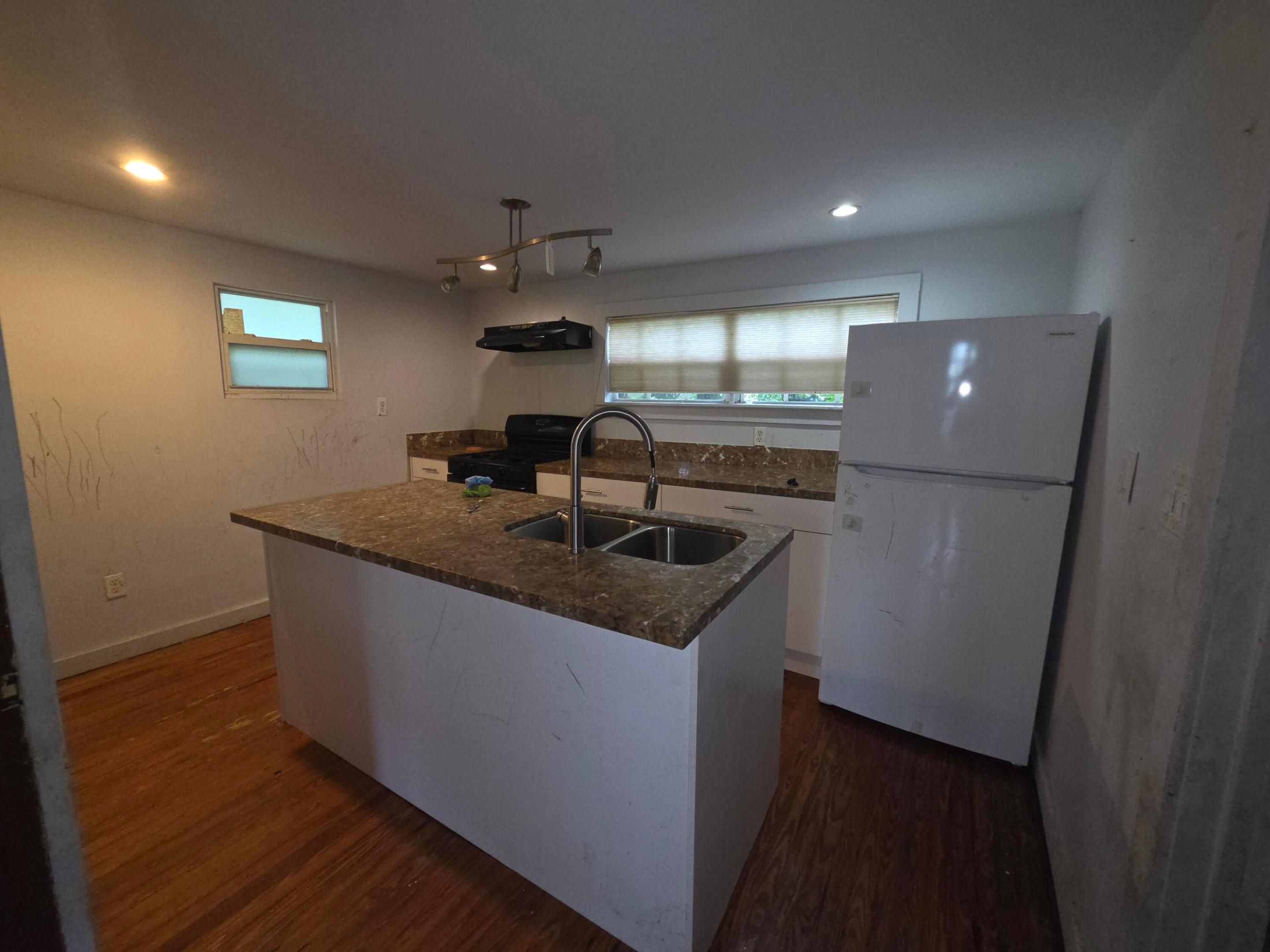 238 Sw 1st Street Property Photo 14
