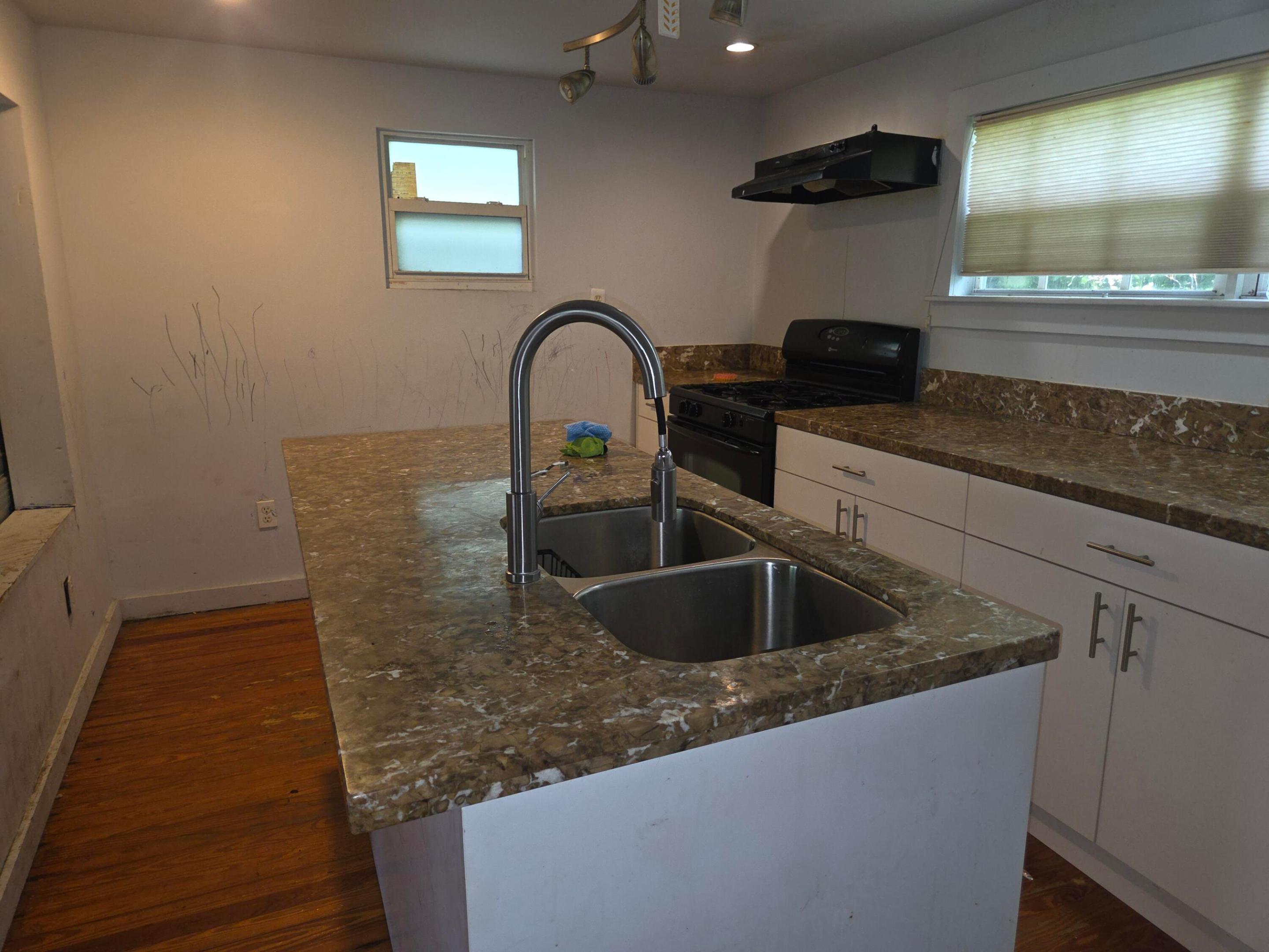 238 Sw 1st Street Property Photo 16