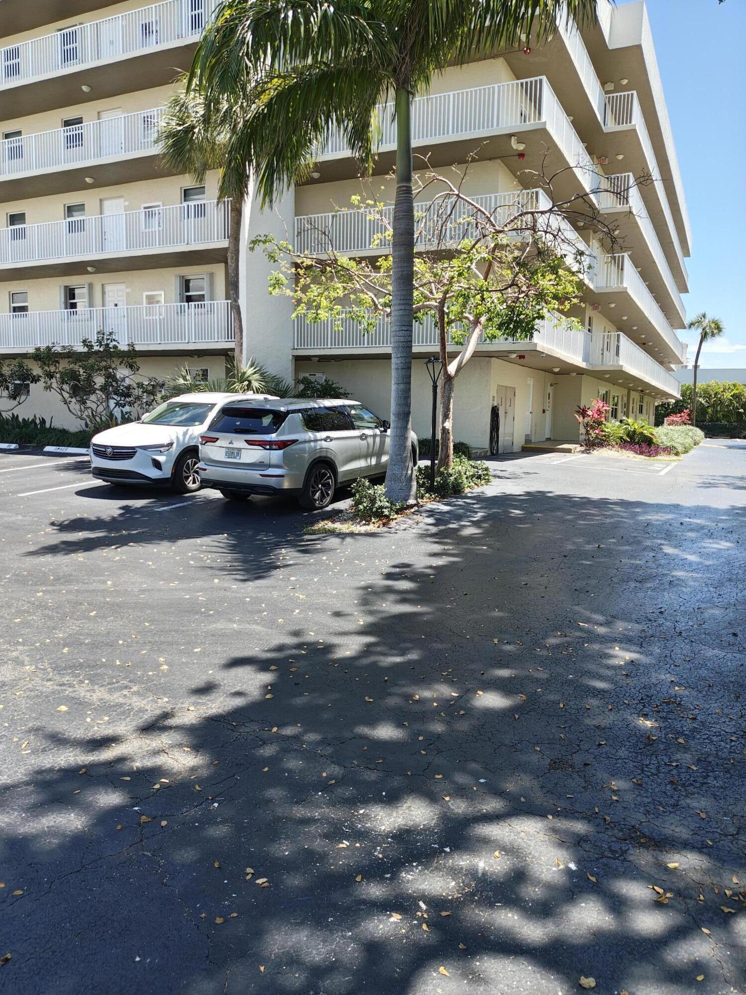 2929 S Ocean Boulevard 2110 Property Photo 3