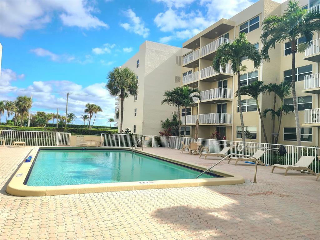 2929 S Ocean Boulevard 2110 Property Photo 4