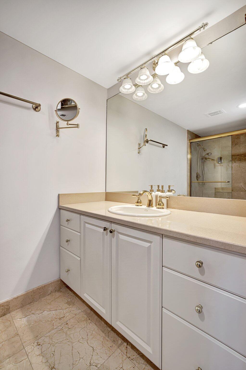 2100 S Ocean Drive 7-cd Property Photo 22