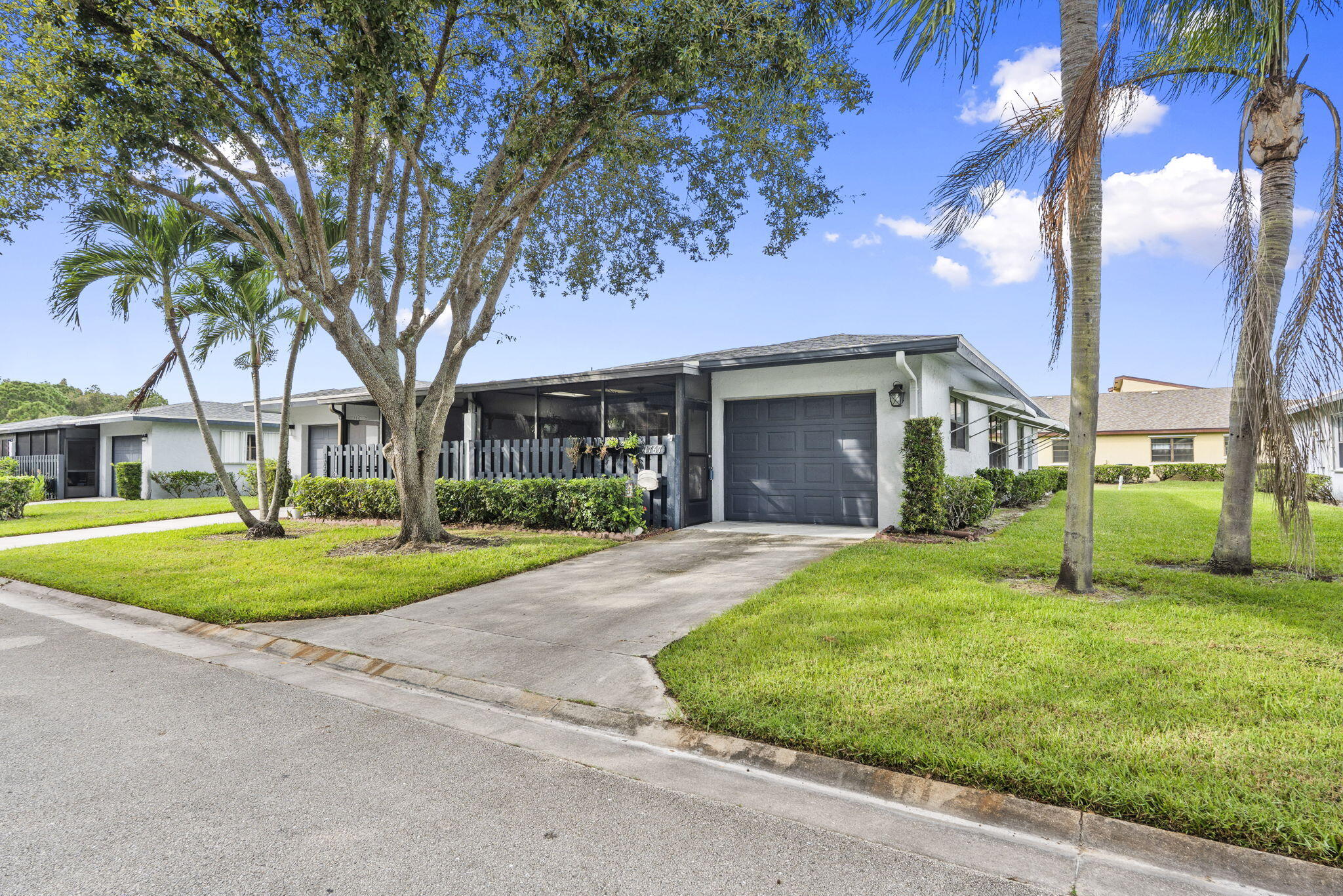1767 S Dovetail Drive R Property Photo 1