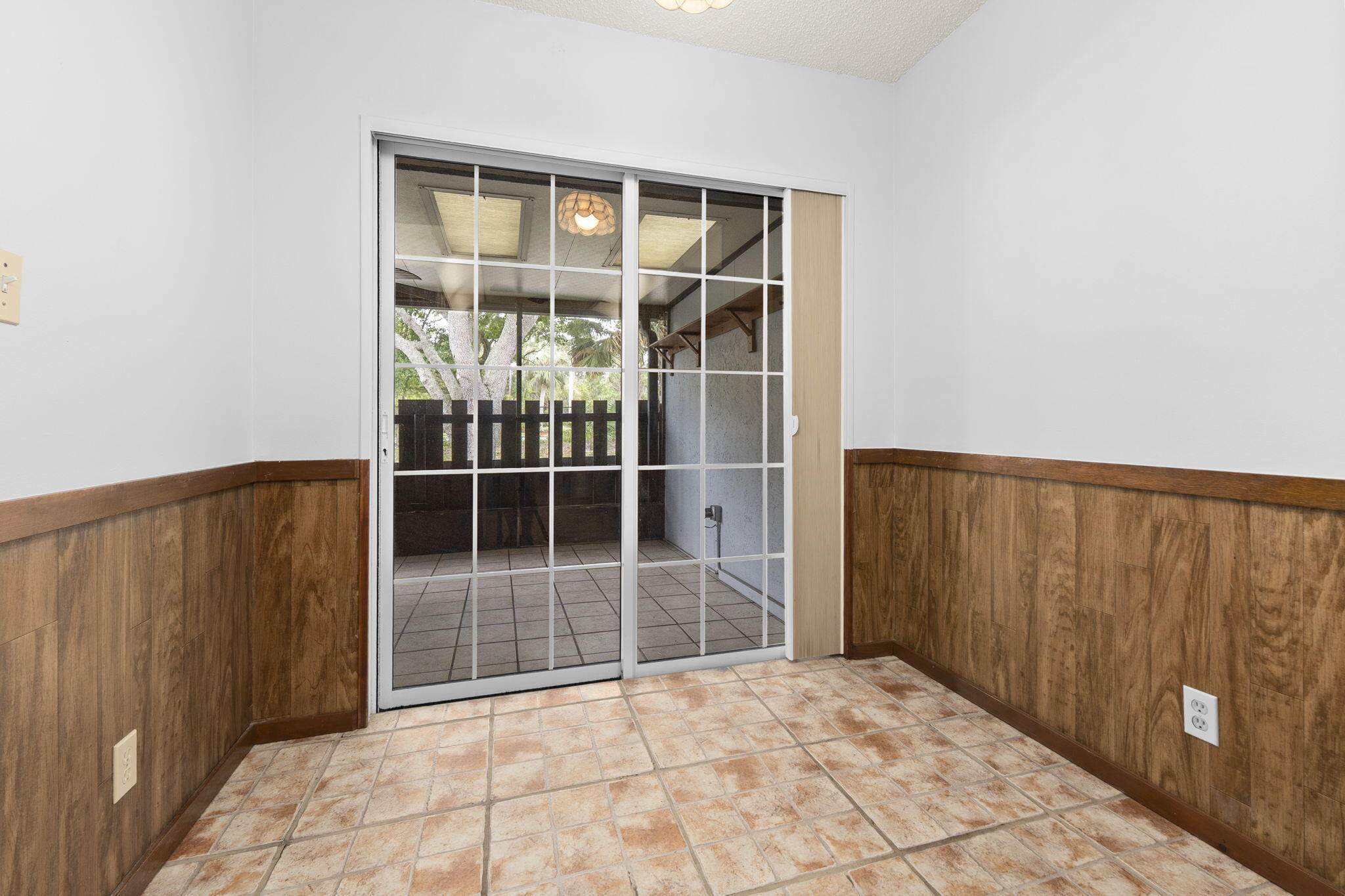 1767 S Dovetail Drive R Property Photo 11