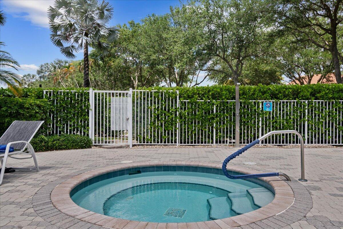 8304 Vía Di Veneto Property Photo 21