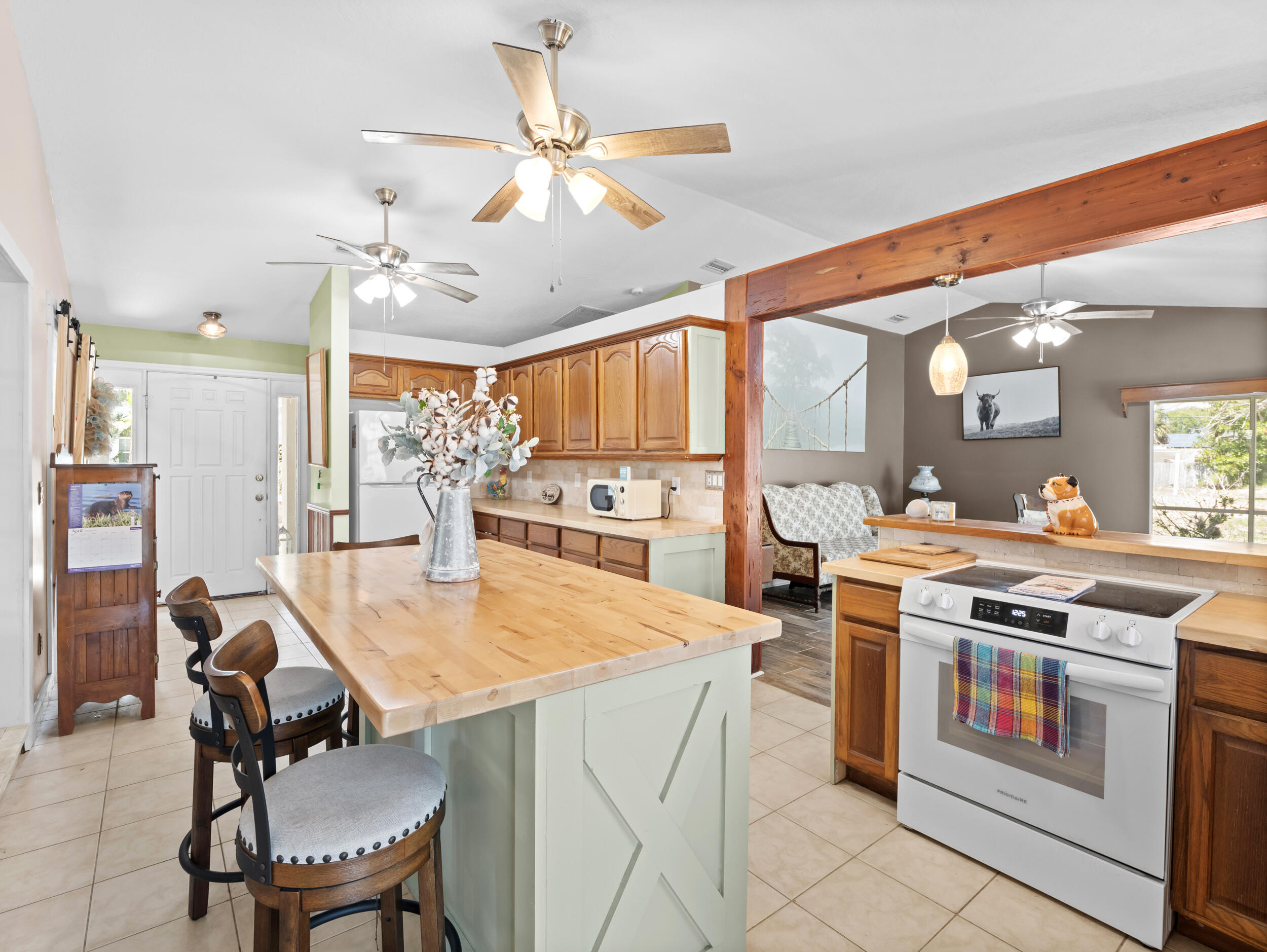 532 Sunset Boulevard Property Photo 4