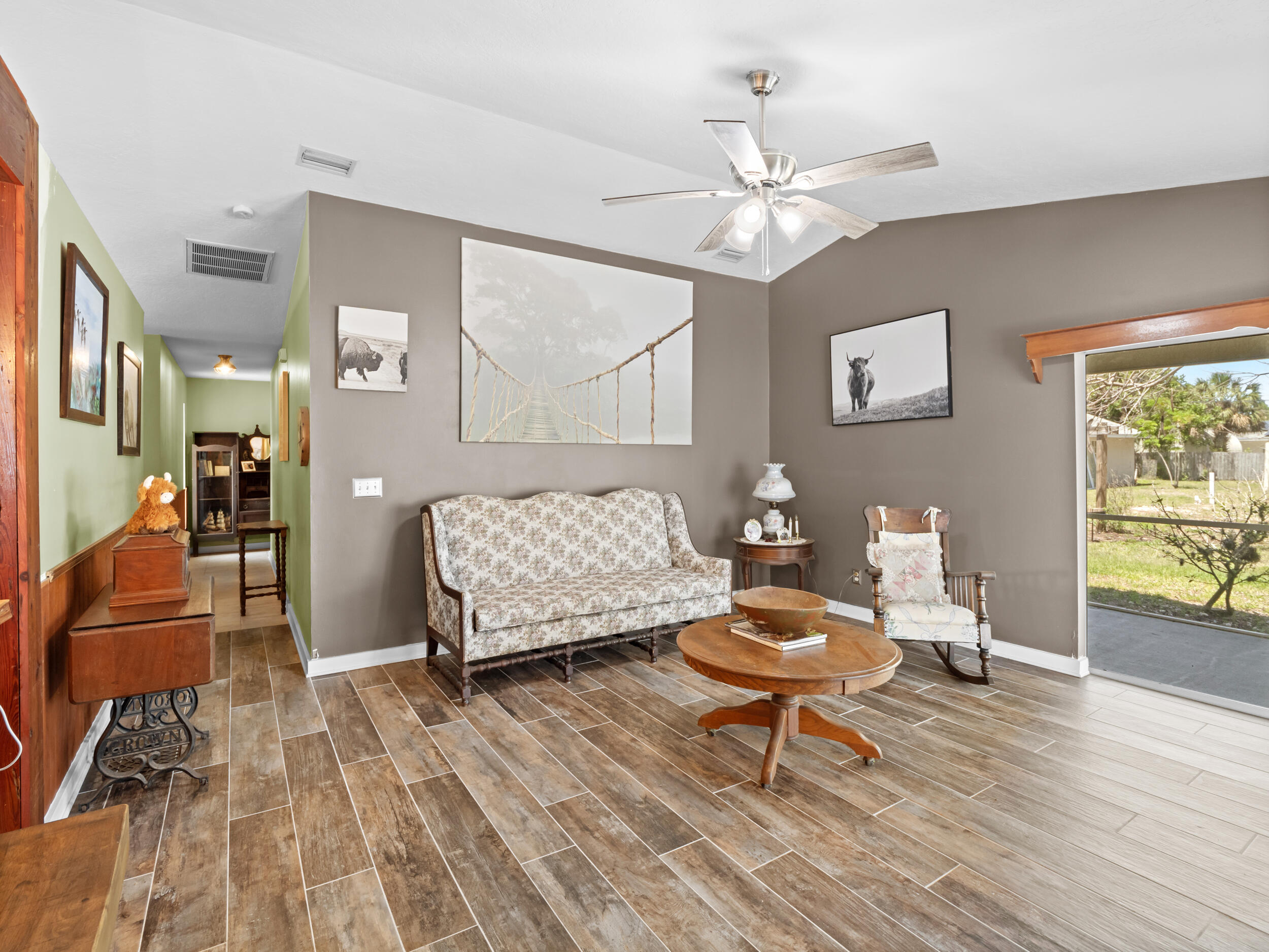 532 Sunset Boulevard Property Photo 14