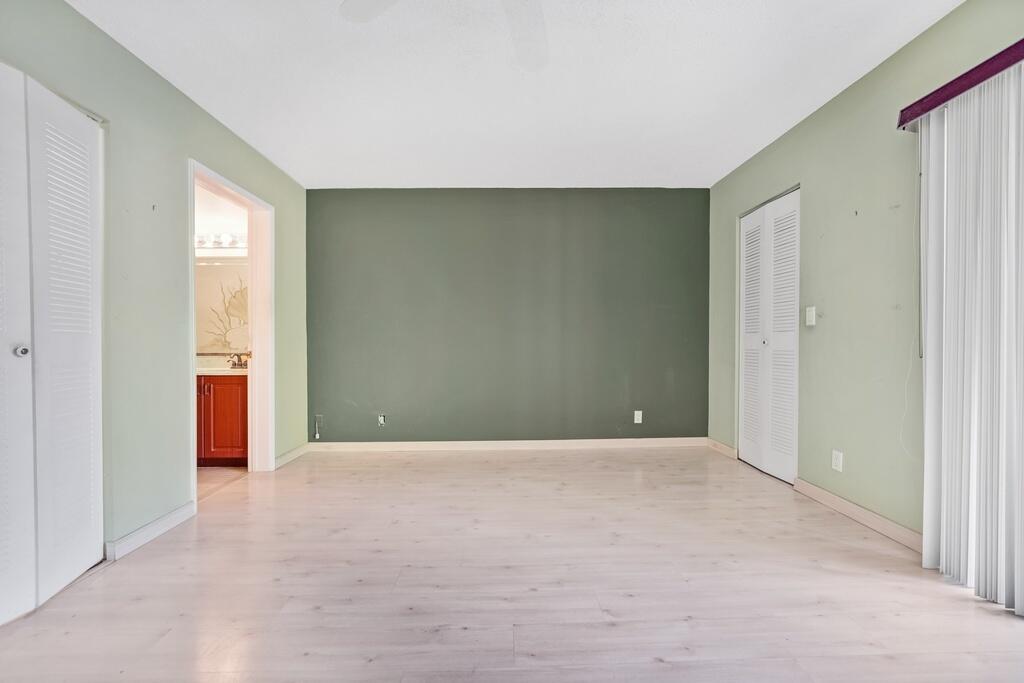 7286 Huntington Lane 405 Property Photo 19