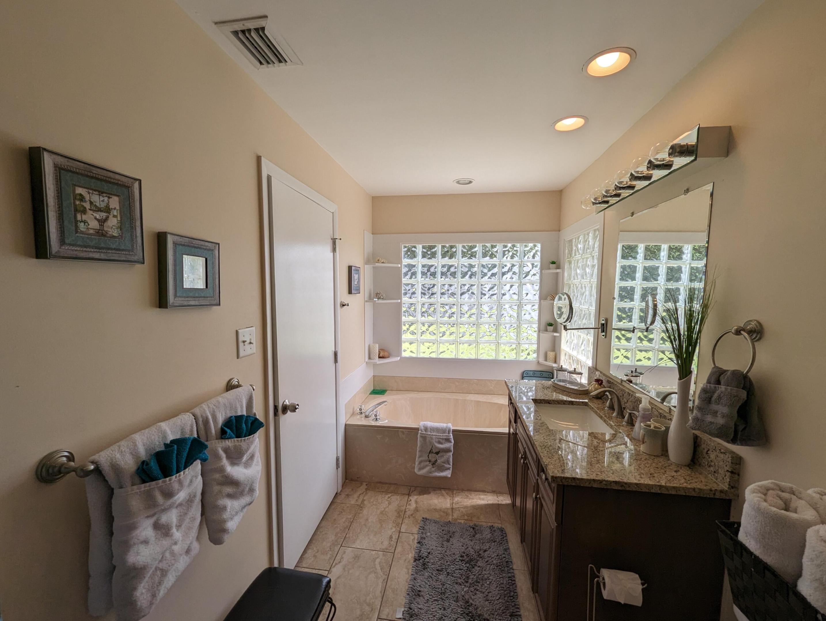 2394 Zeder Avenue Property Photo 9