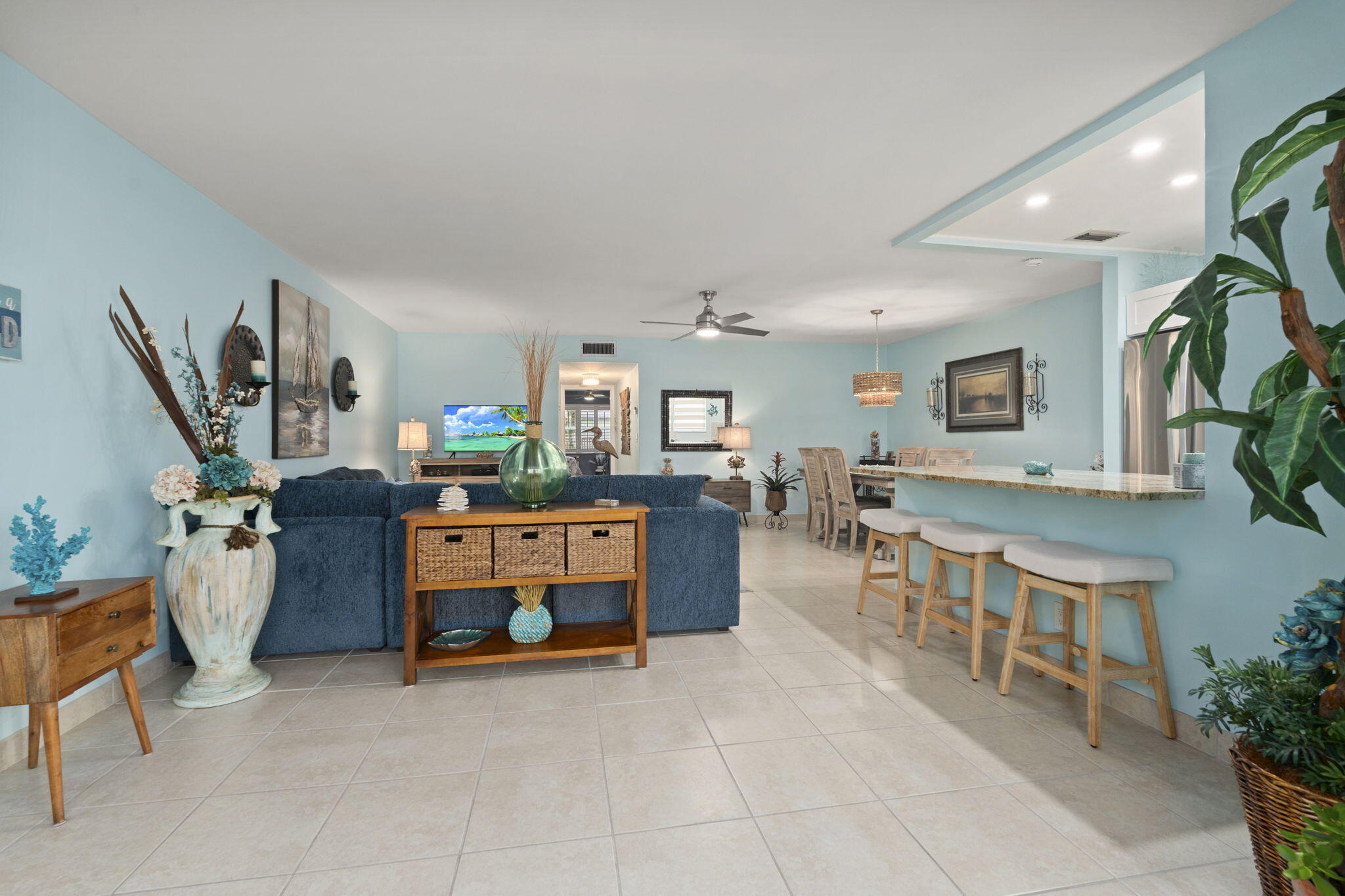 1177 S Drive Circle B Property Photo 4