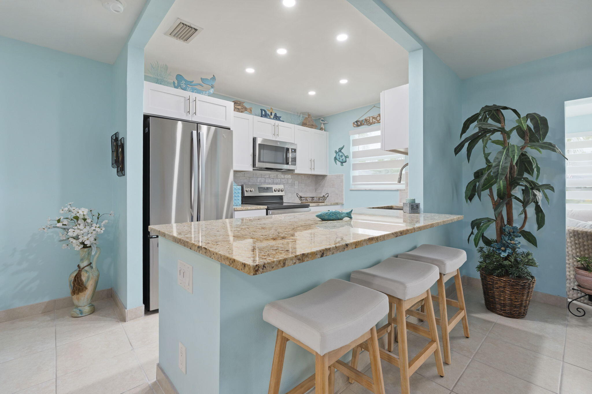 1177 S Drive Circle B Property Photo 8