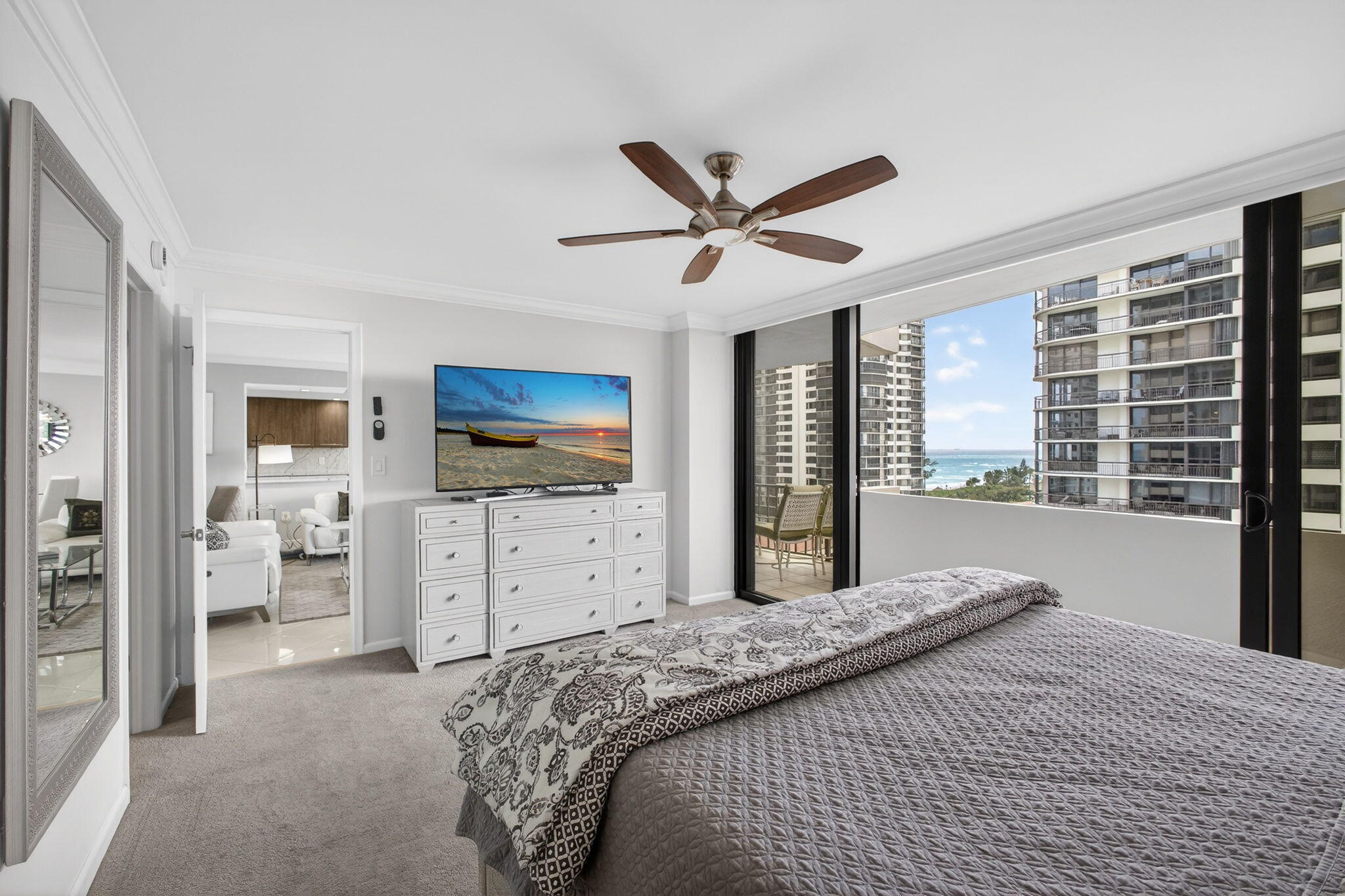 4200 N Ocean Drive 2-803 Property Photo 15