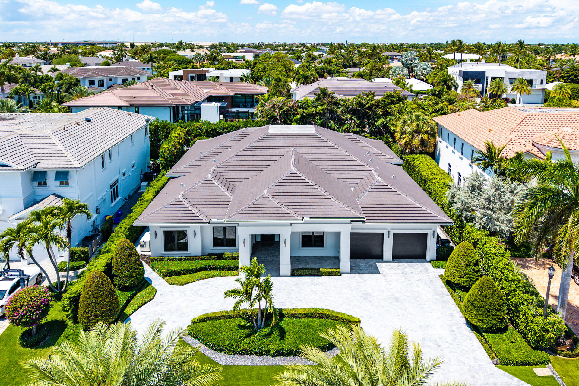 2351 Cherry Palm Road Property Photo 4