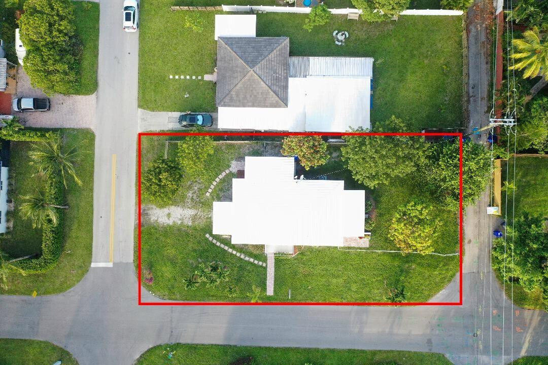 1107 S 15th Avenue Property Photo 7