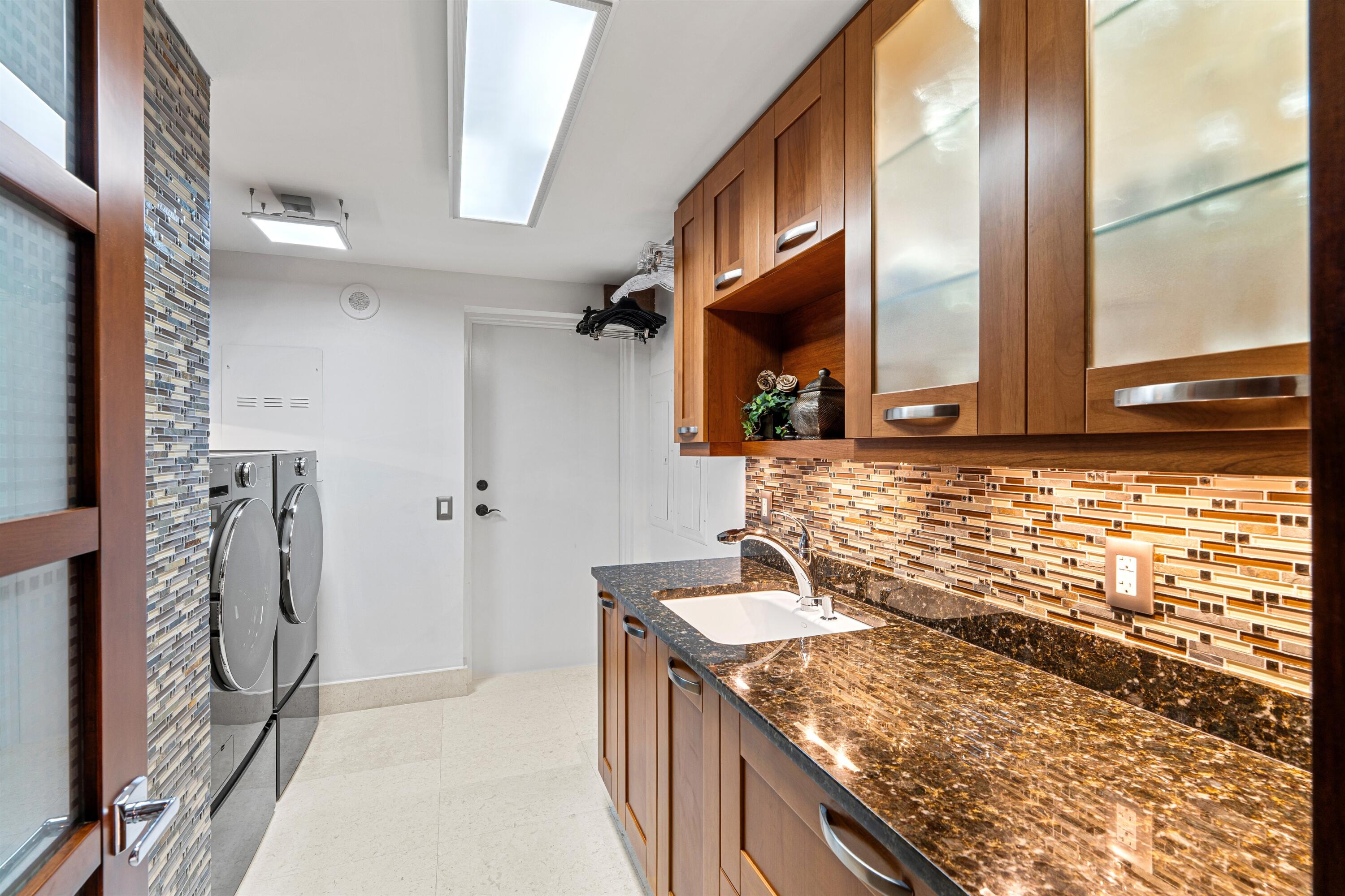 1460 S Ocean Boulevard 804 Property Photo 29