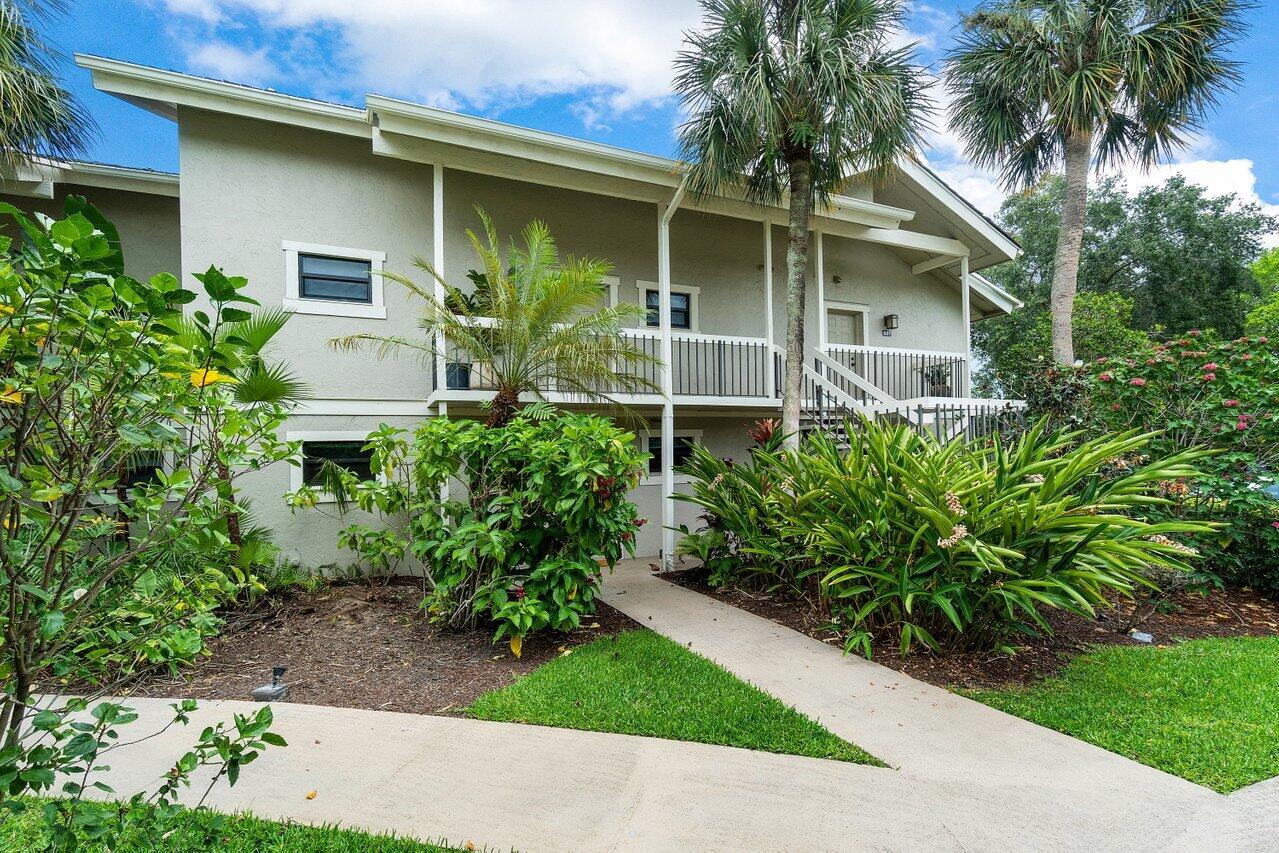 11863 Wimbledon Circle 407 Property Photo 8