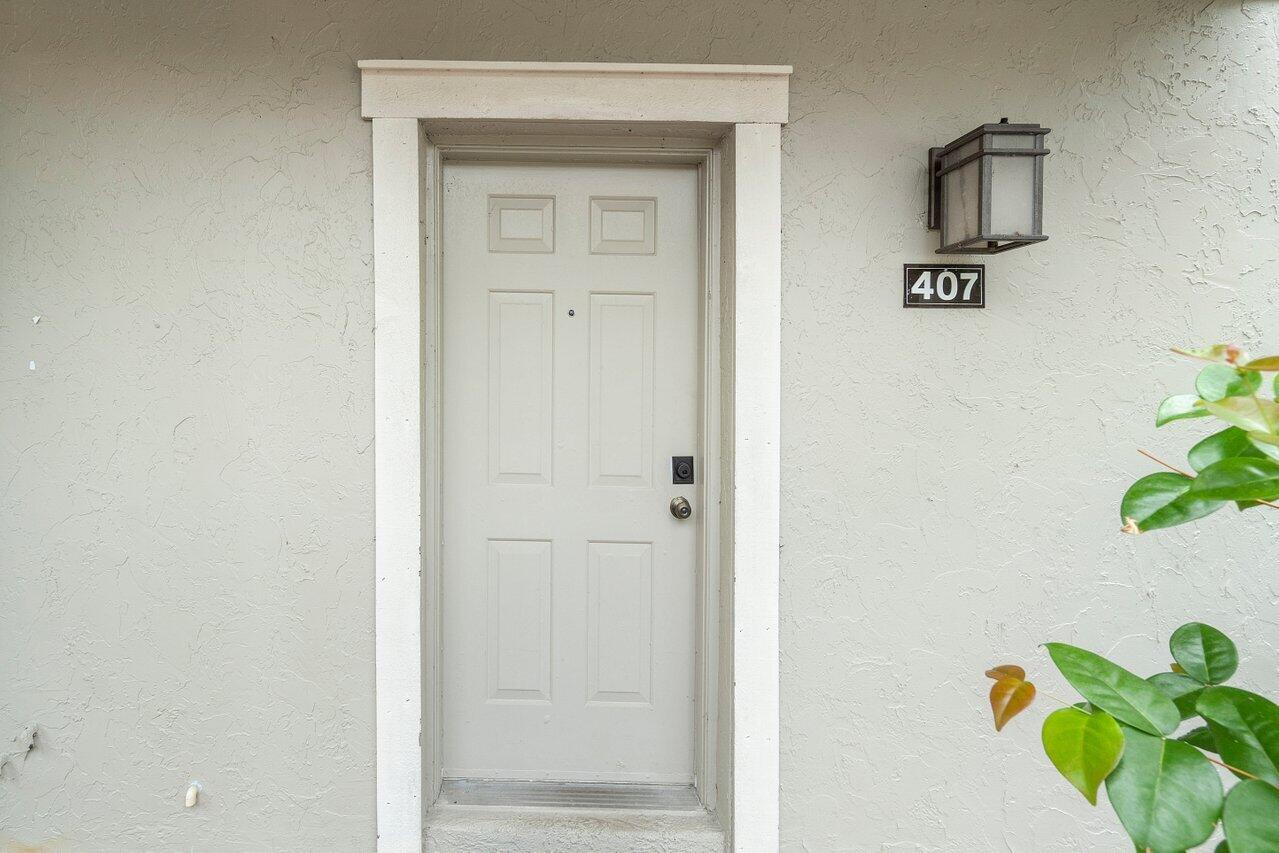 11863 Wimbledon Circle 407 Property Photo 13