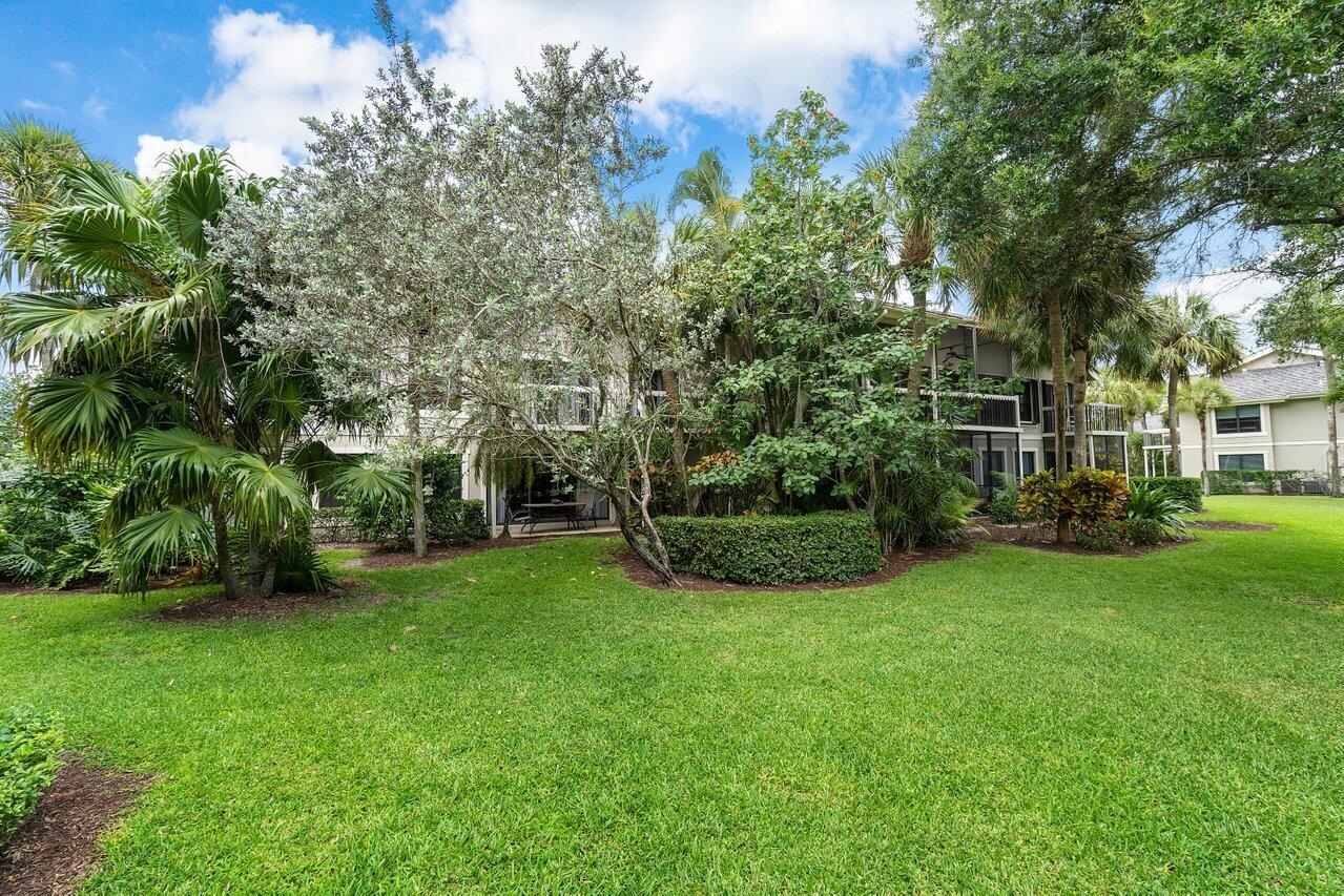 11863 Wimbledon Circle 407 Property Photo 19