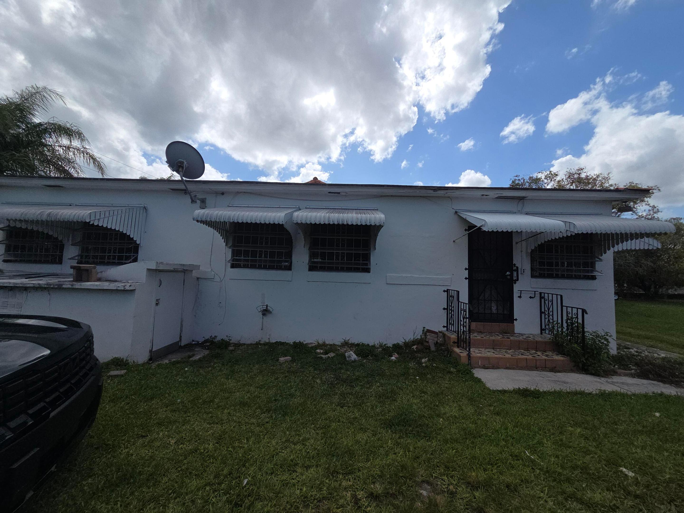 145 Sw 3rd Avenue Property Photo 5