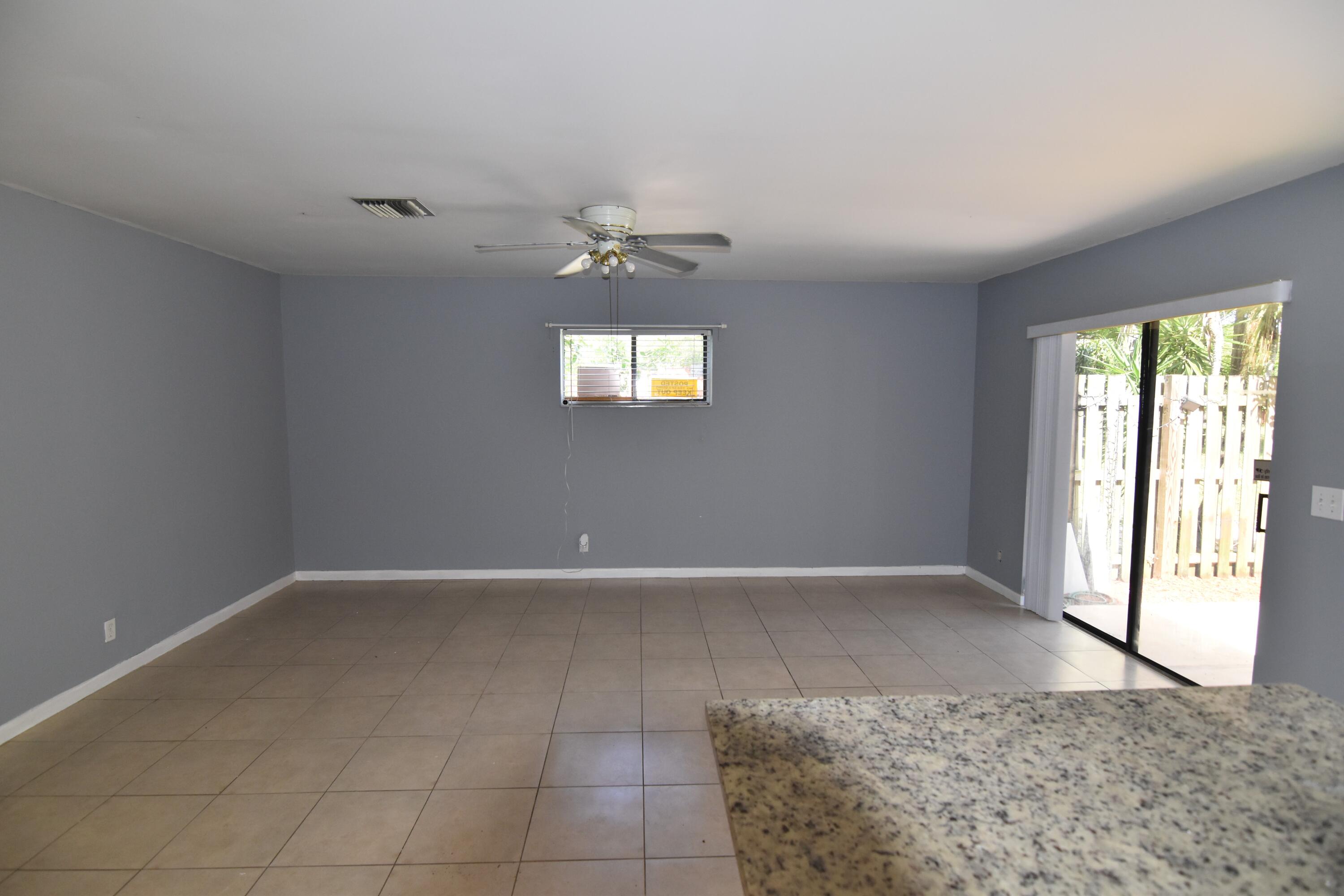 3 Crossings Circle B Property Photo 7