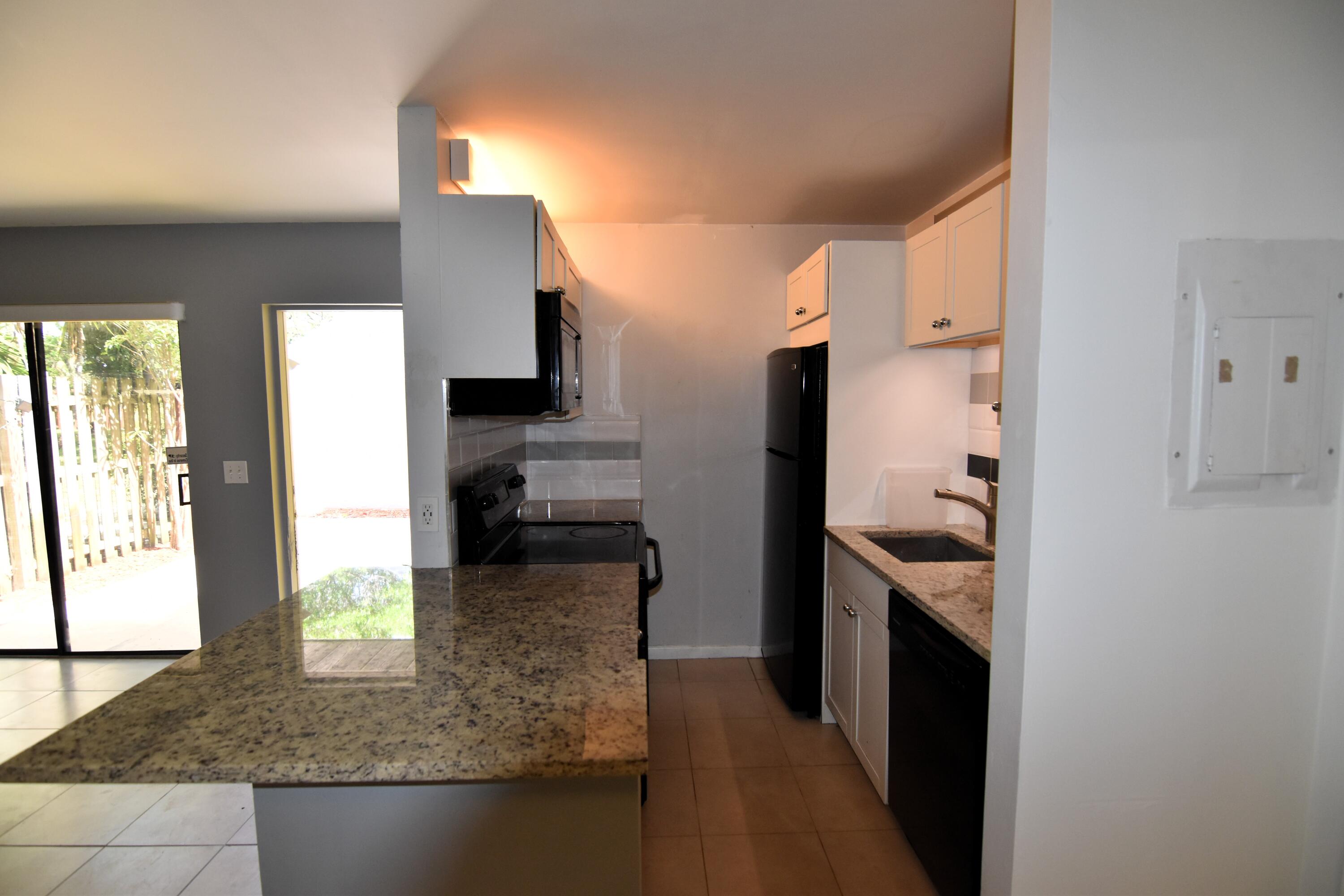 3 Crossings Circle B Property Photo 10