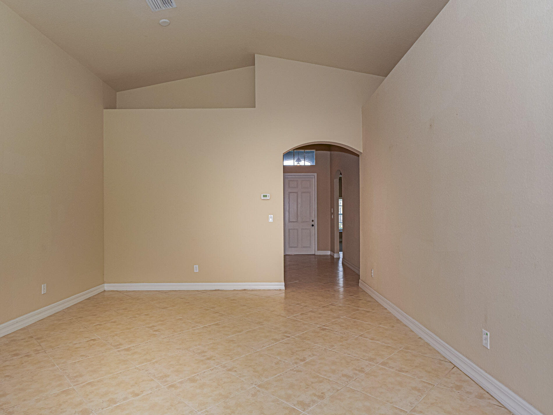 5561 57th Way Property Photo 3