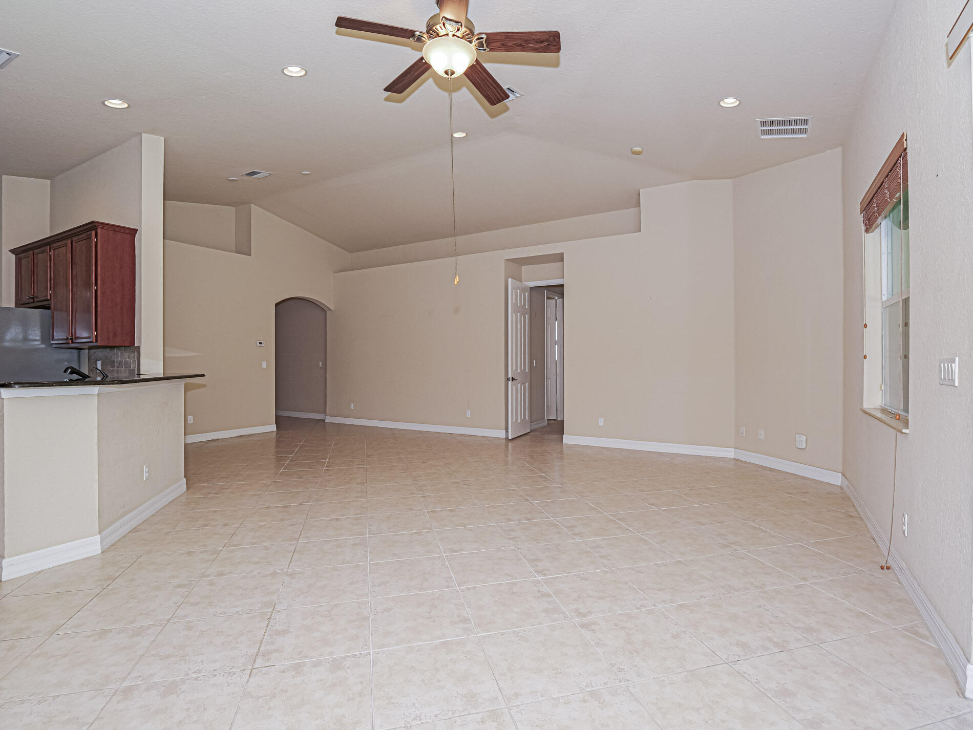 5561 57th Way Property Photo 6