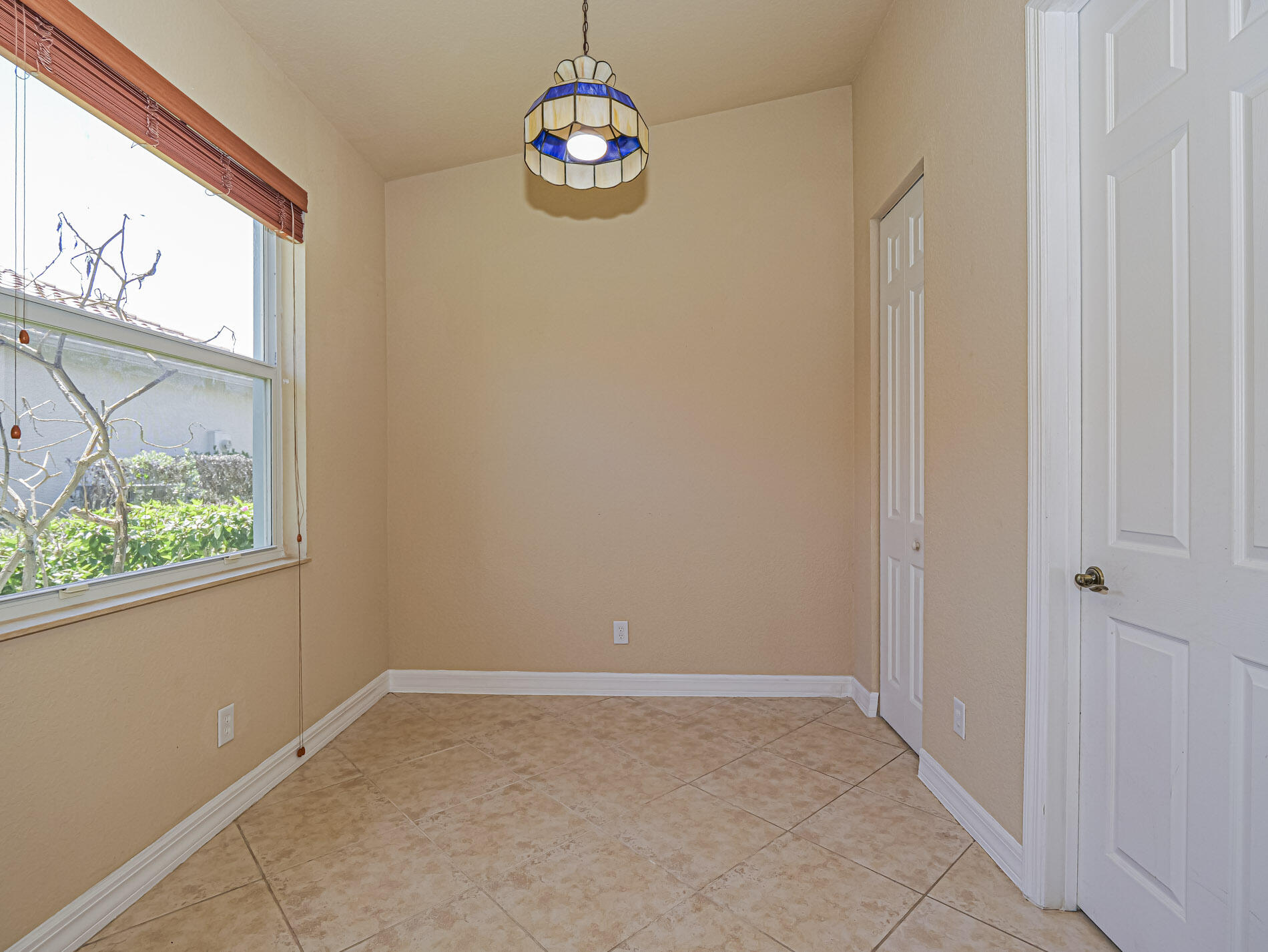5561 57th Way Property Photo 10