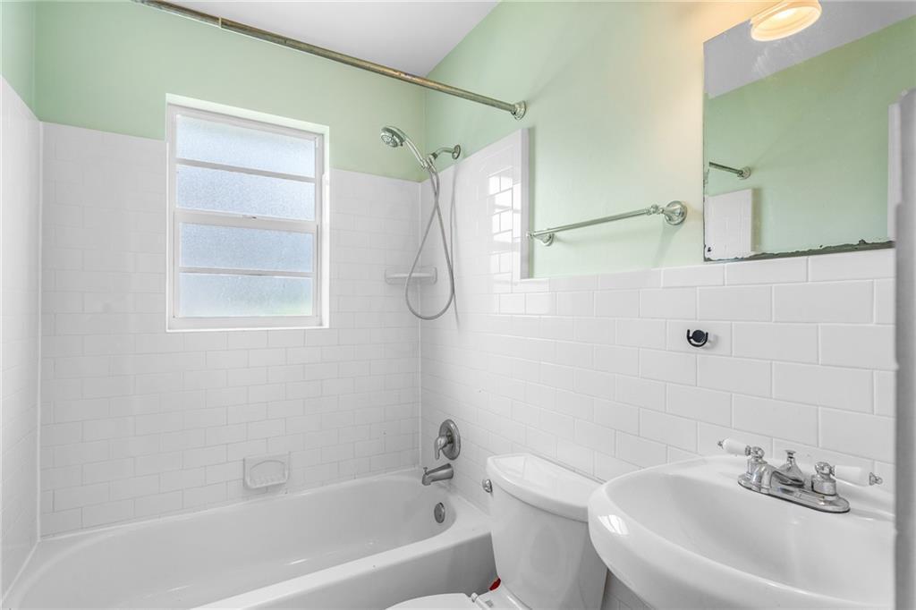 919 Turtle Cove Lane Property Photo 5