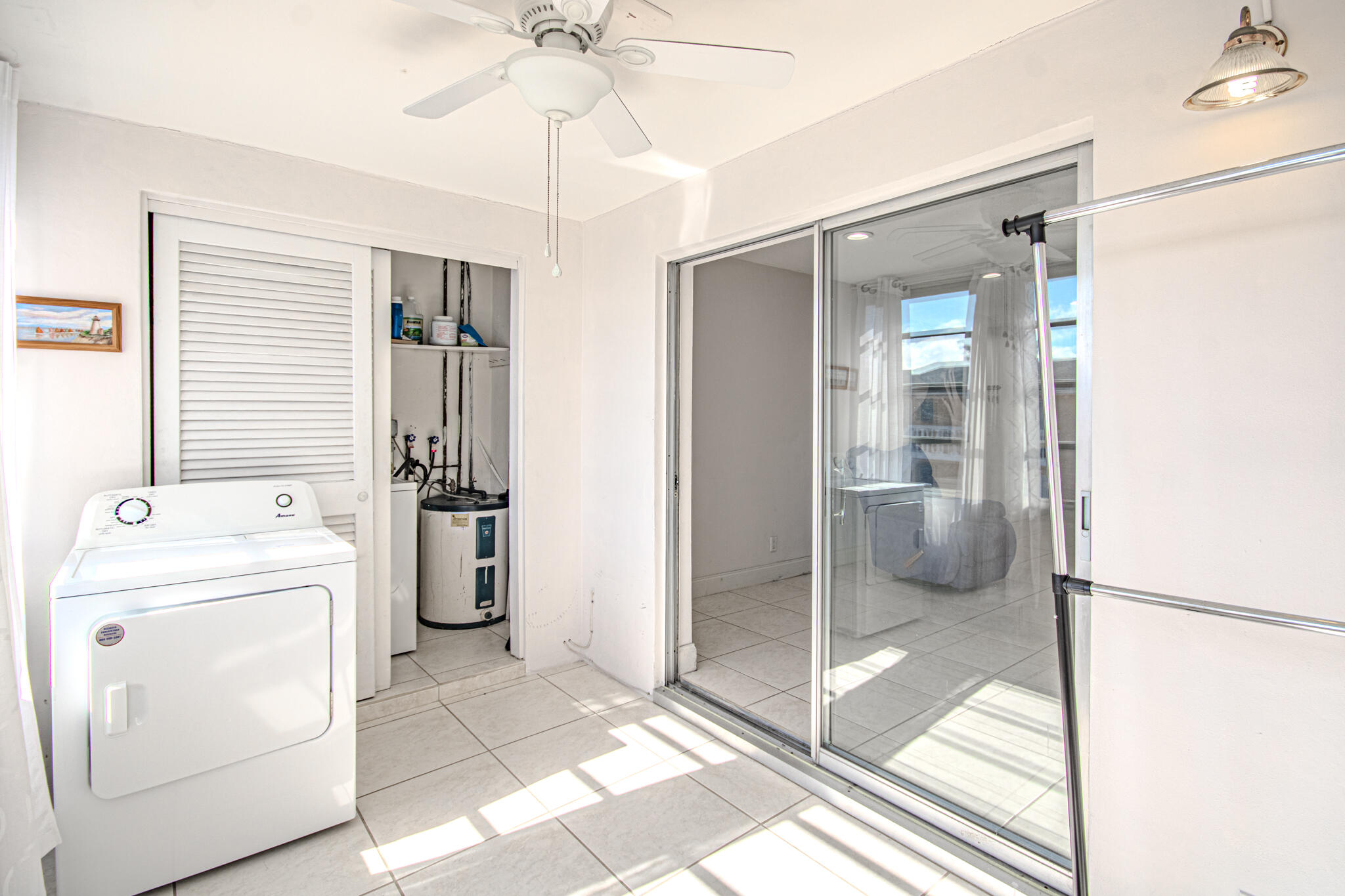 2222 Ne 1st Way 202 Property Photo 3