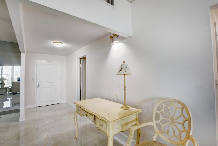 100 Worth Avenue 7 Property Photo 9