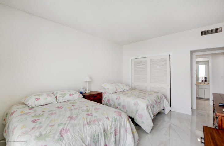 100 Worth Avenue 7 Property Photo 15