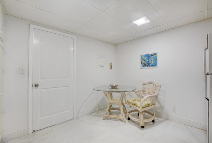 100 Worth Avenue 7 Property Photo 25