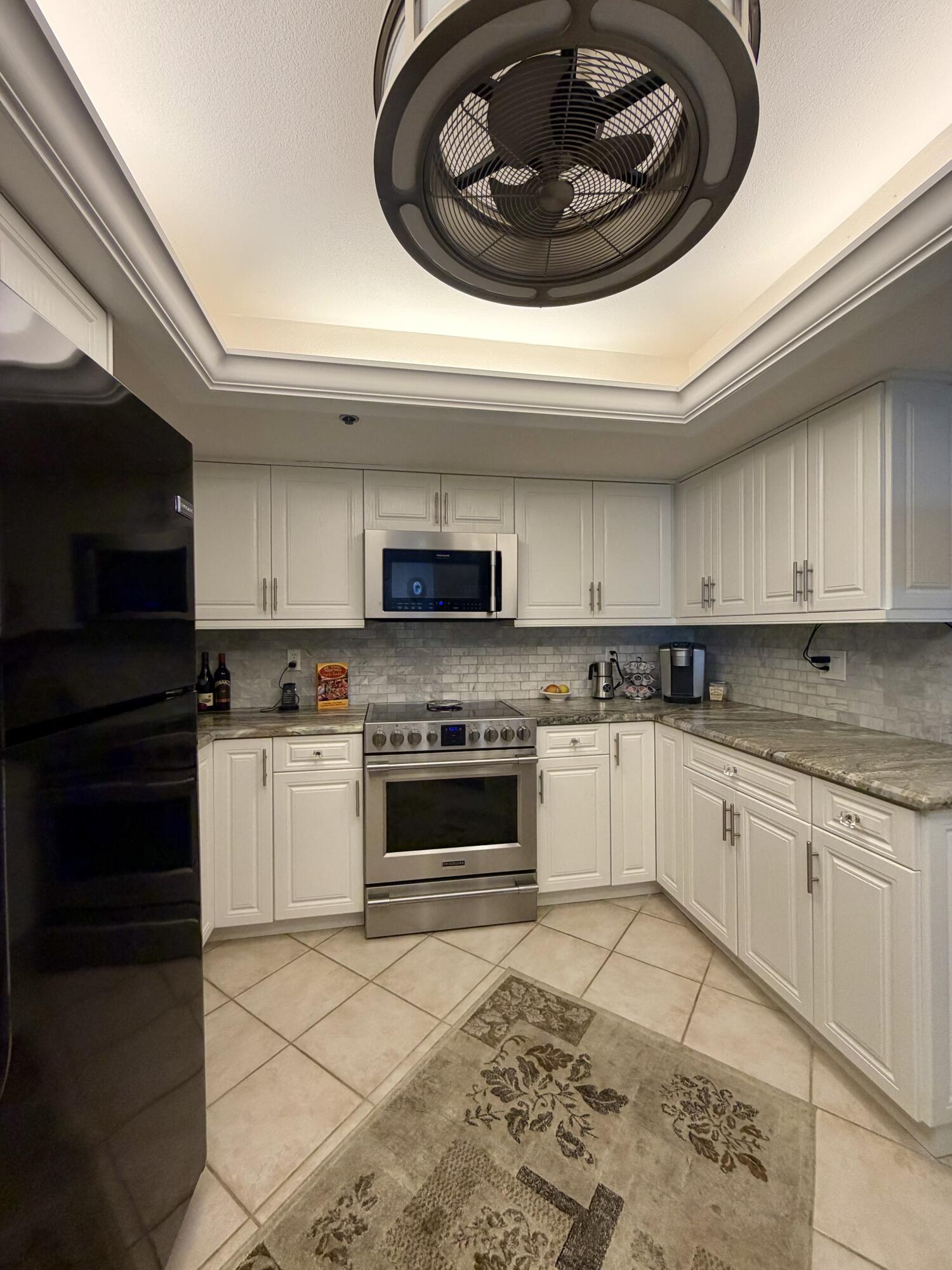 3120 N Highway A1a 402 Property Photo 12