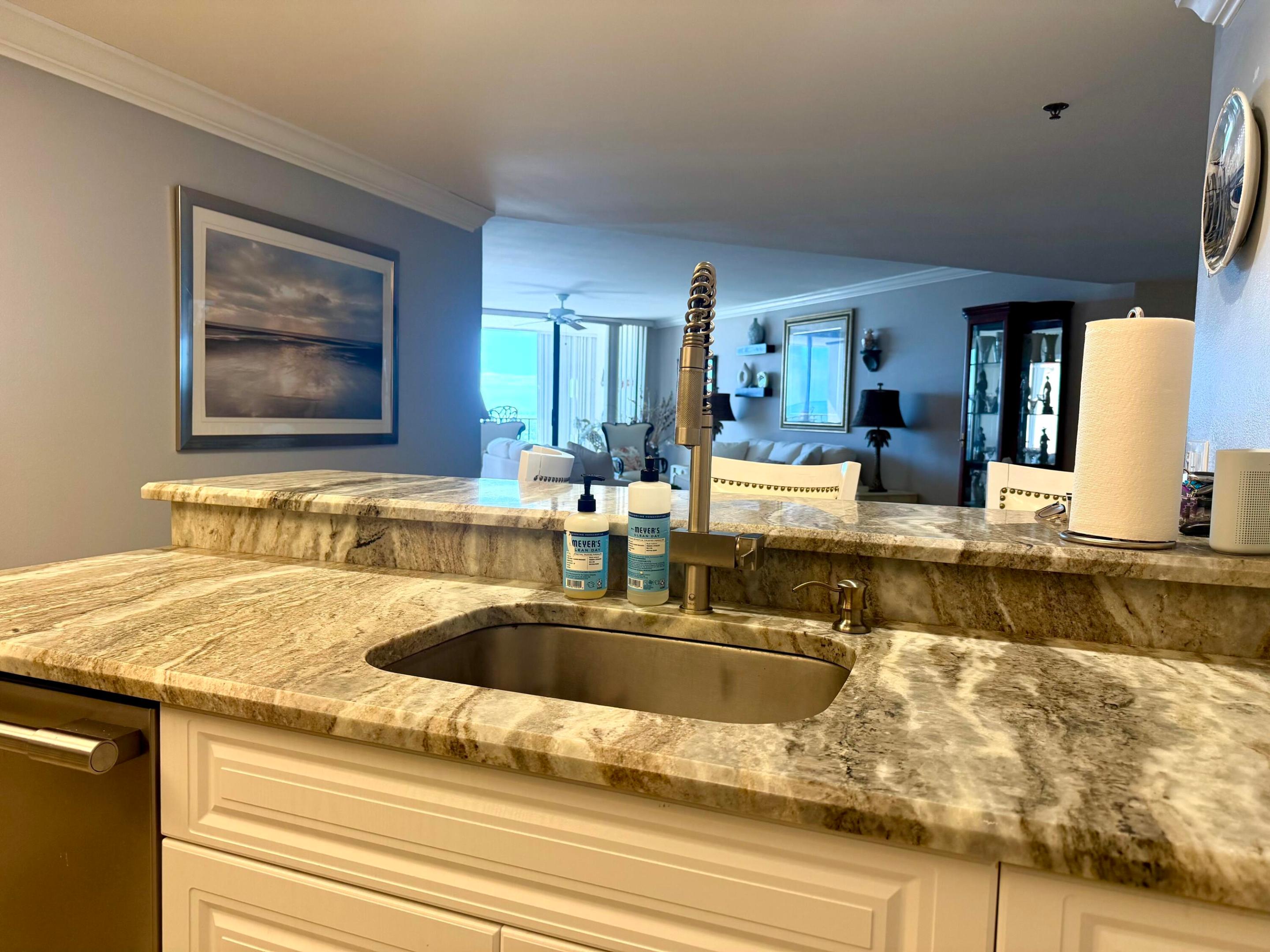 3120 N Highway A1a 402 Property Photo 13