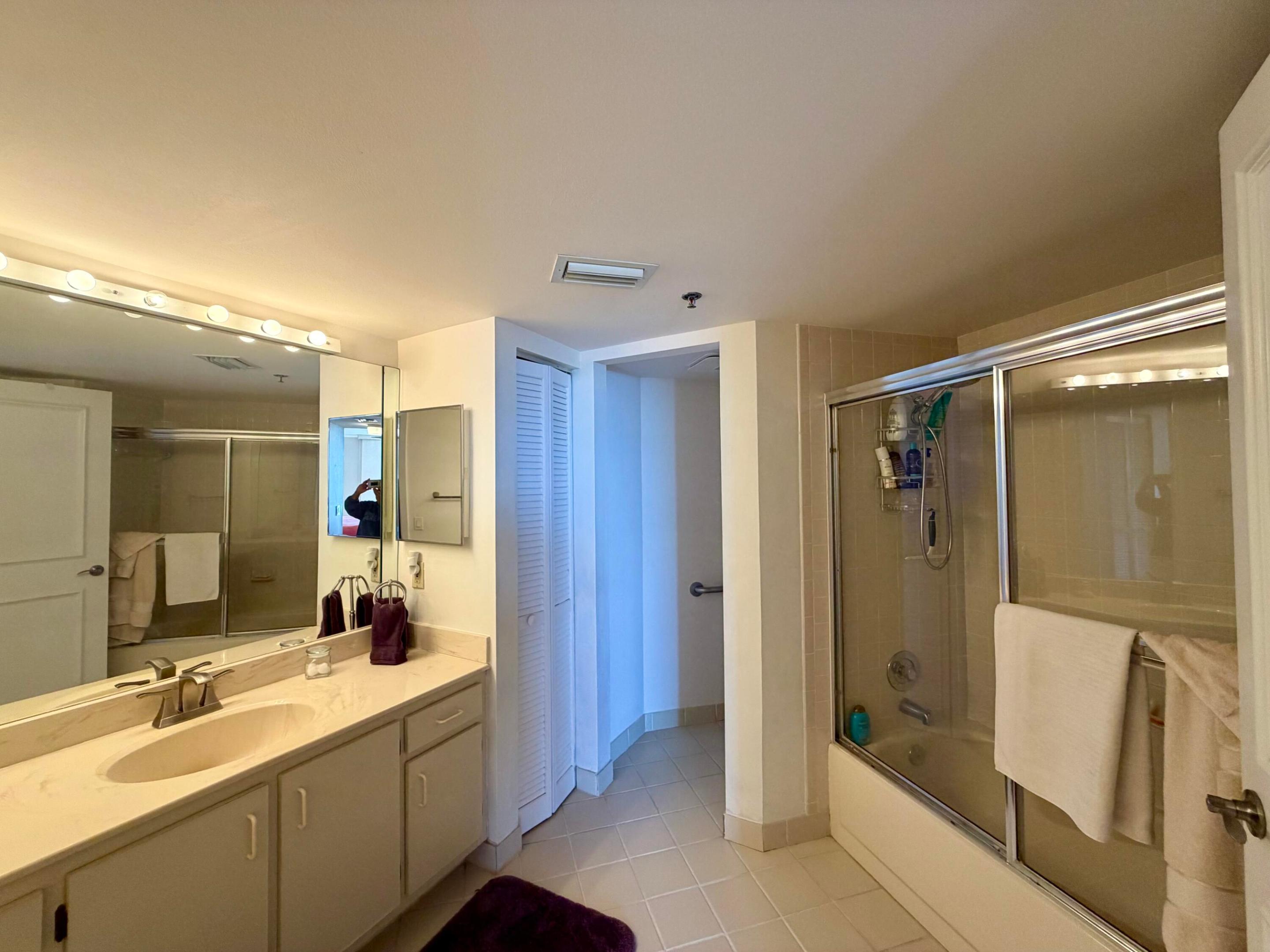 3120 N Highway A1a 402 Property Photo 33