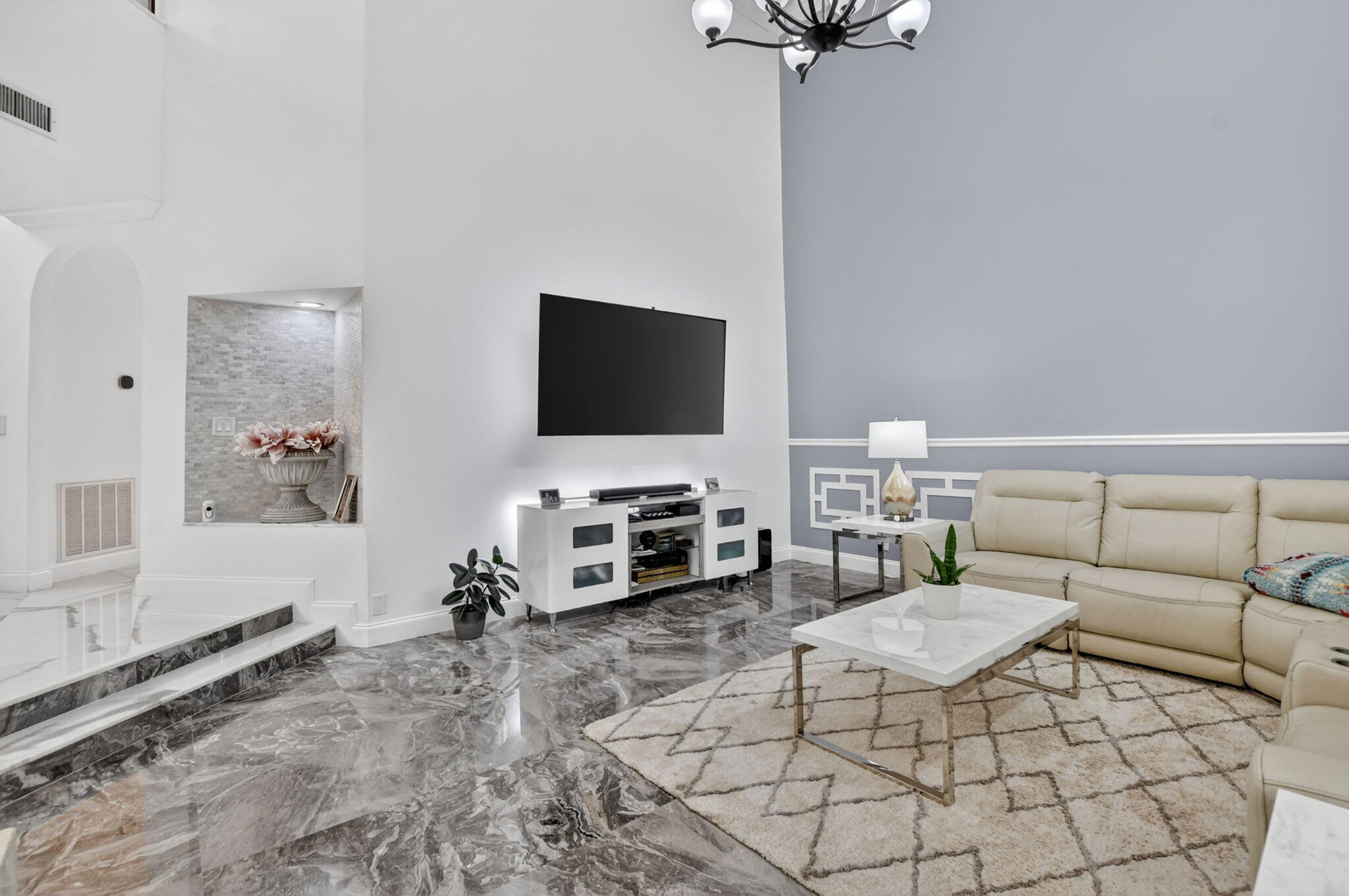 23260 Mirabella Circle N Property Photo 10