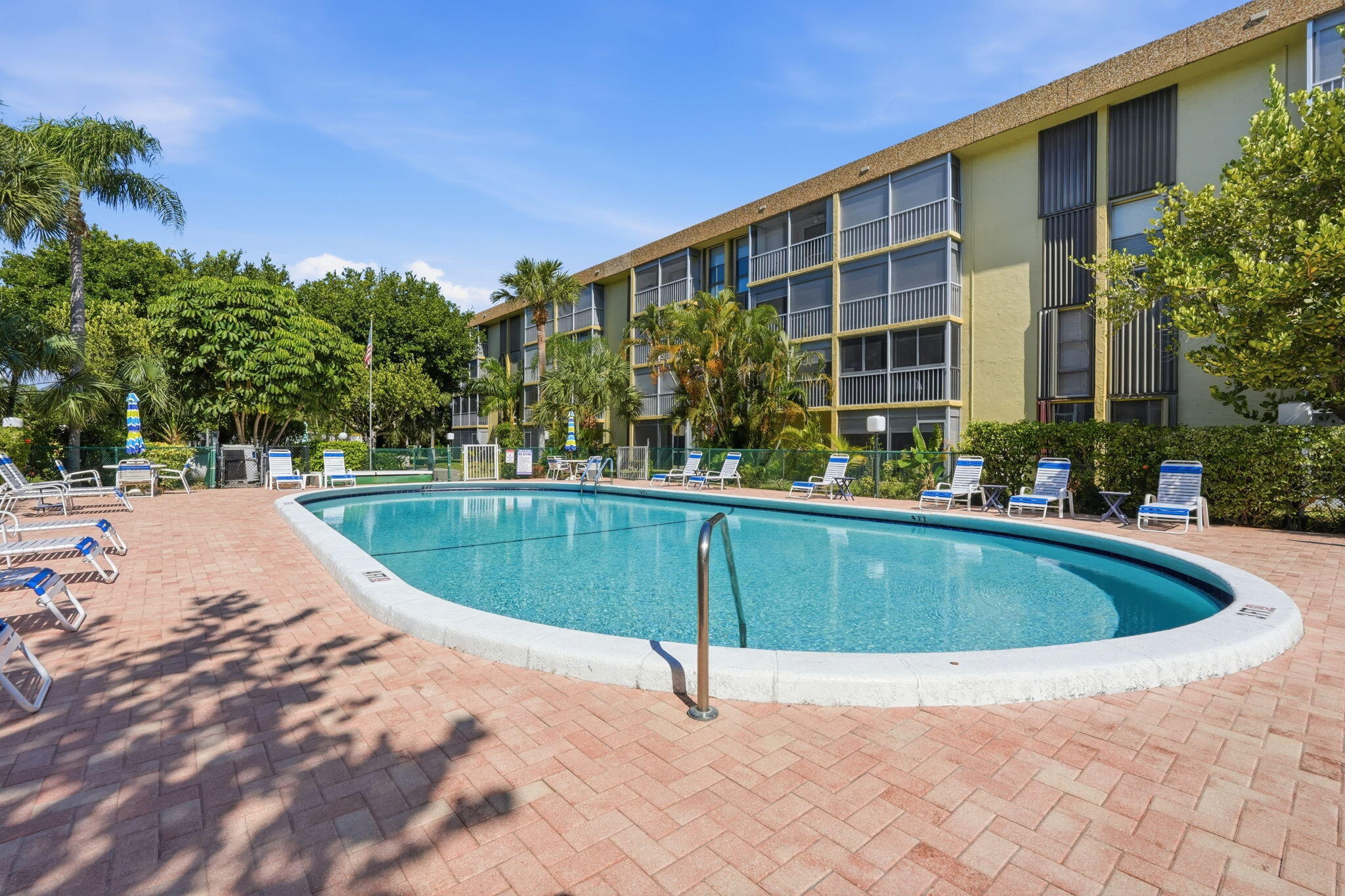 367 S Federal Highway C221 Property Photo 45