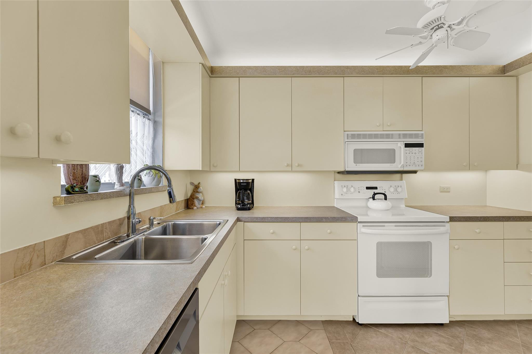 1010 S Ocean Boulevard 1509 Property Photo 20