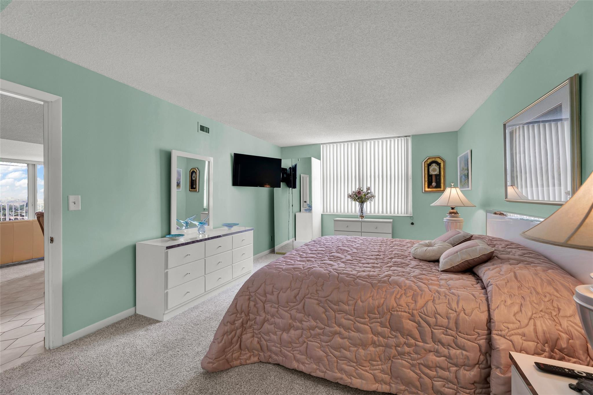 1010 S Ocean Boulevard 1509 Property Photo 25